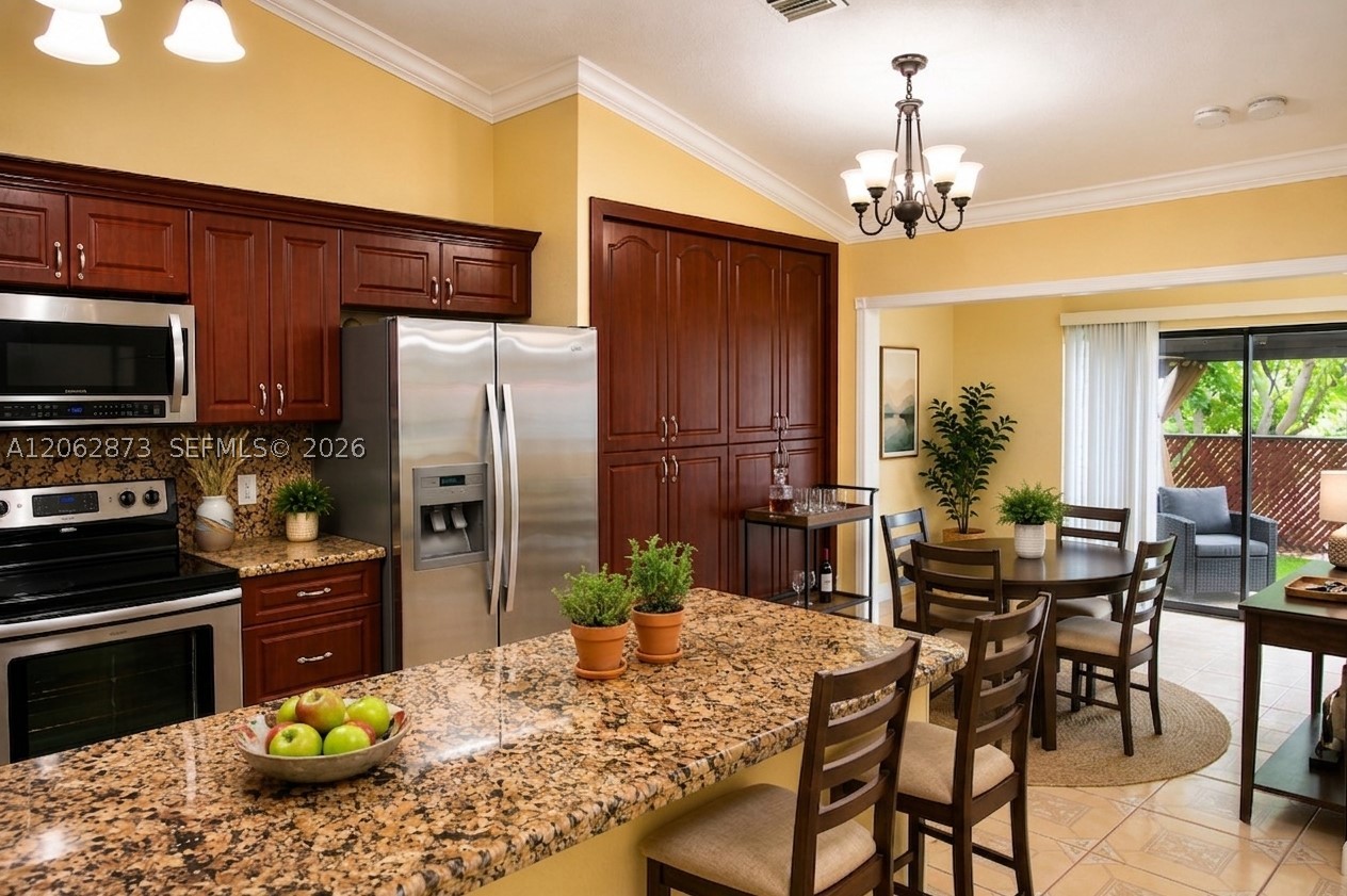 7927 NW 50th St, Lauderhill FL 33351