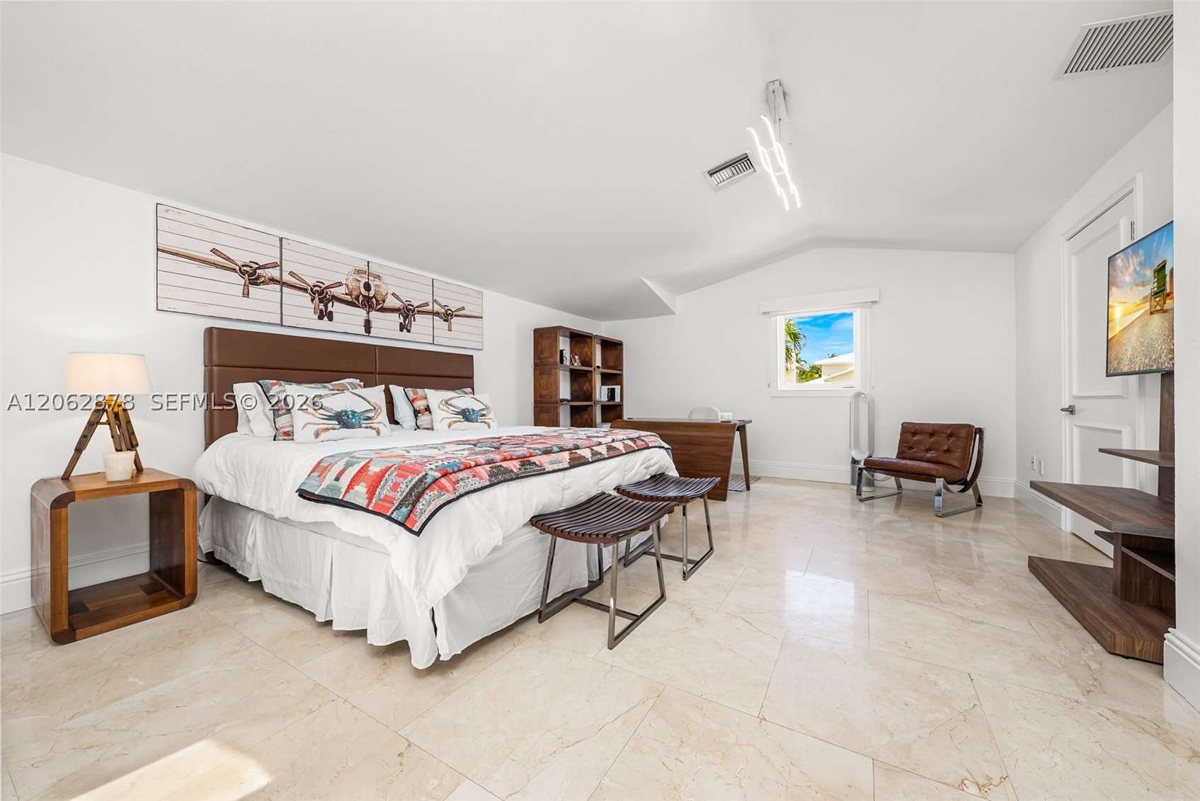 6 Coconut Ln, Key Biscayne FL 33149