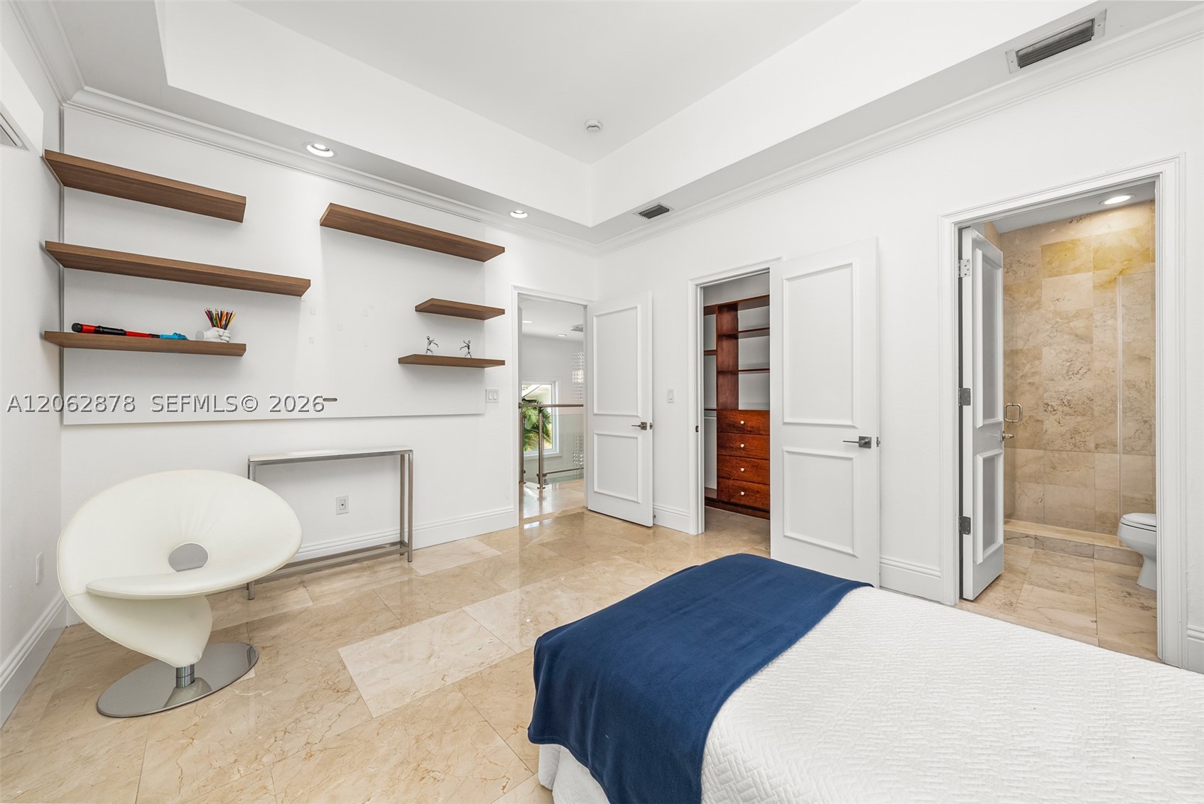 6 Coconut Ln, Key Biscayne FL 33149
