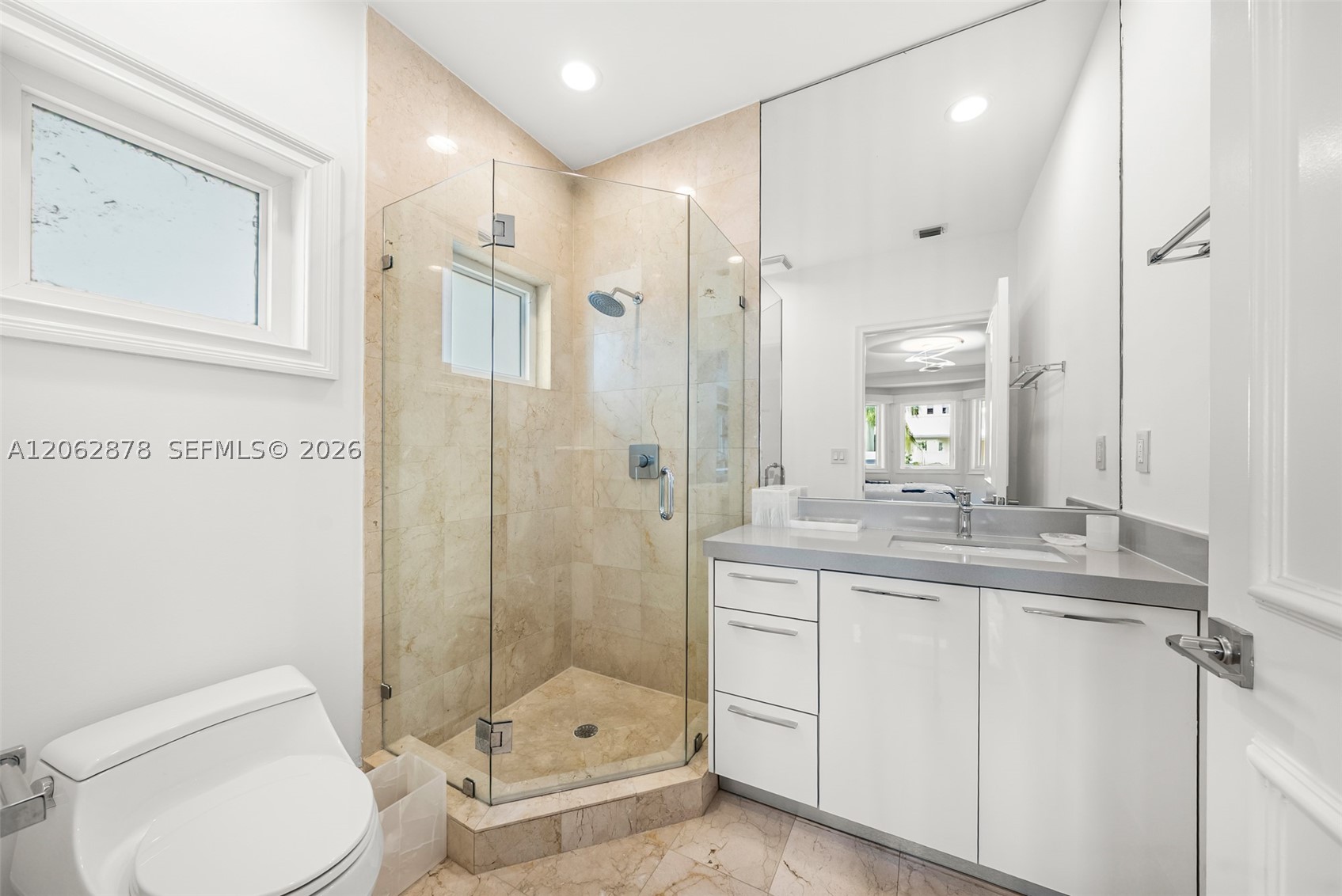 6 Coconut Ln, Key Biscayne FL 33149
