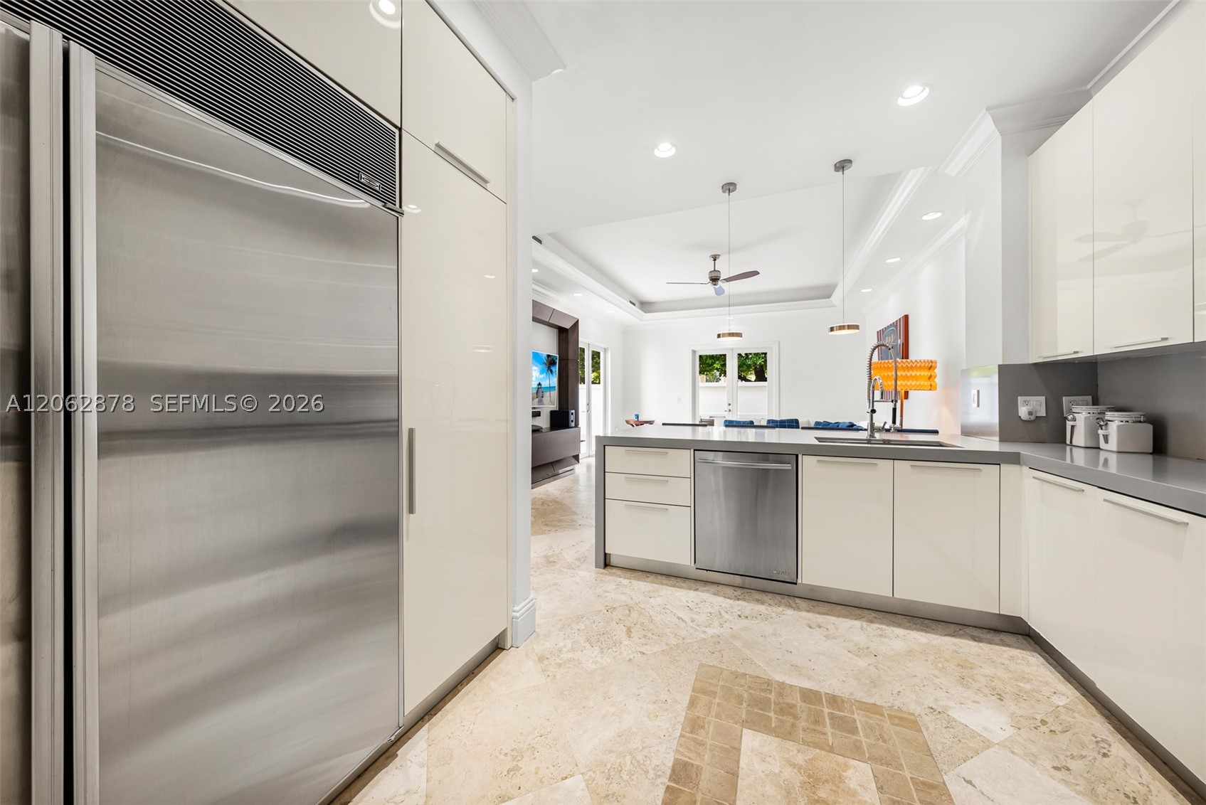 6 Coconut Ln, Key Biscayne FL 33149