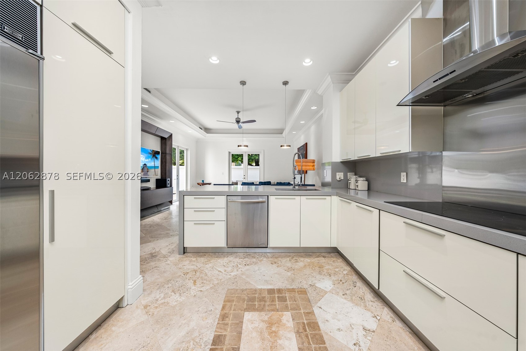 6 Coconut Ln, Key Biscayne FL 33149