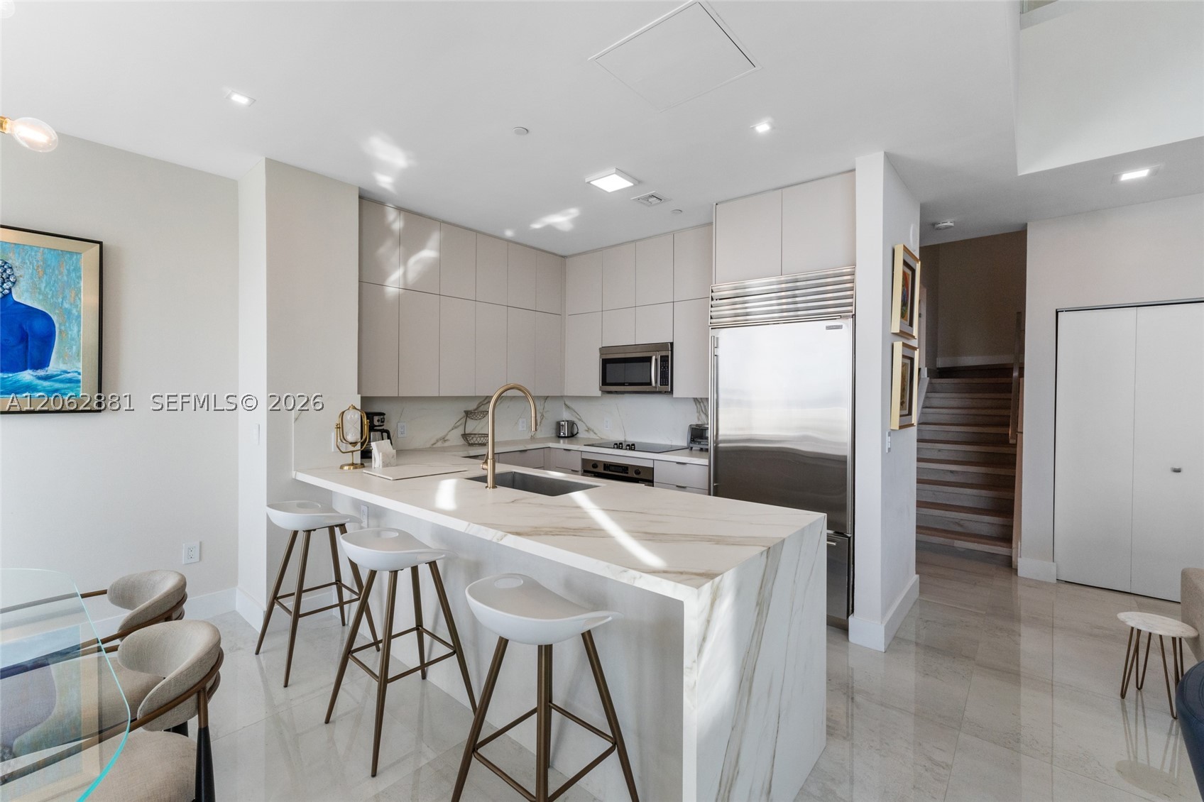 950 Brickell Bay Dr #5507, Miami FL 33131