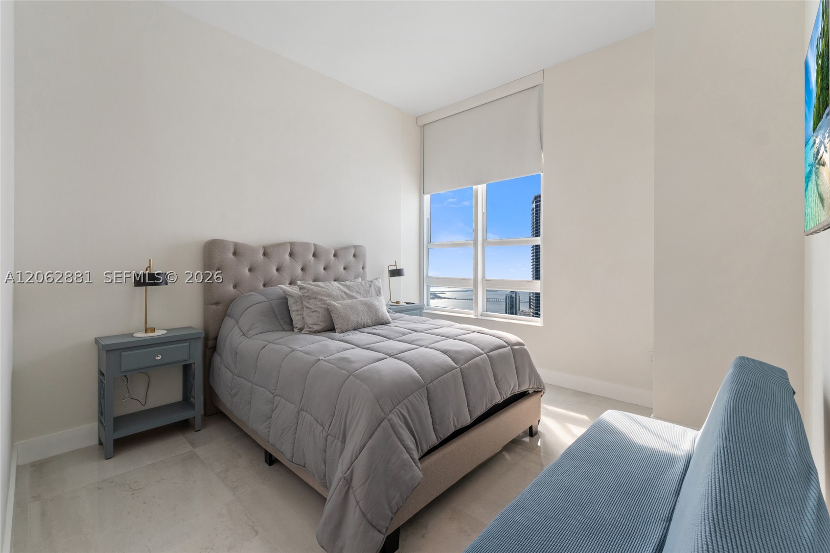 950 Brickell Bay Dr #5507, Miami FL 33131