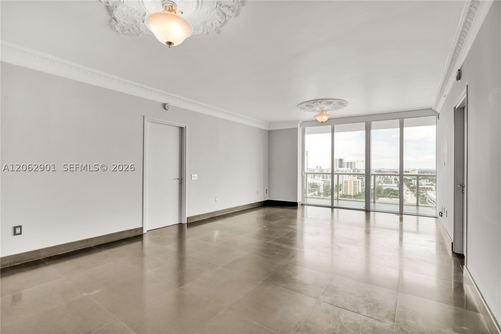 450 Alton Rd #1906, Miami Beach FL 33139