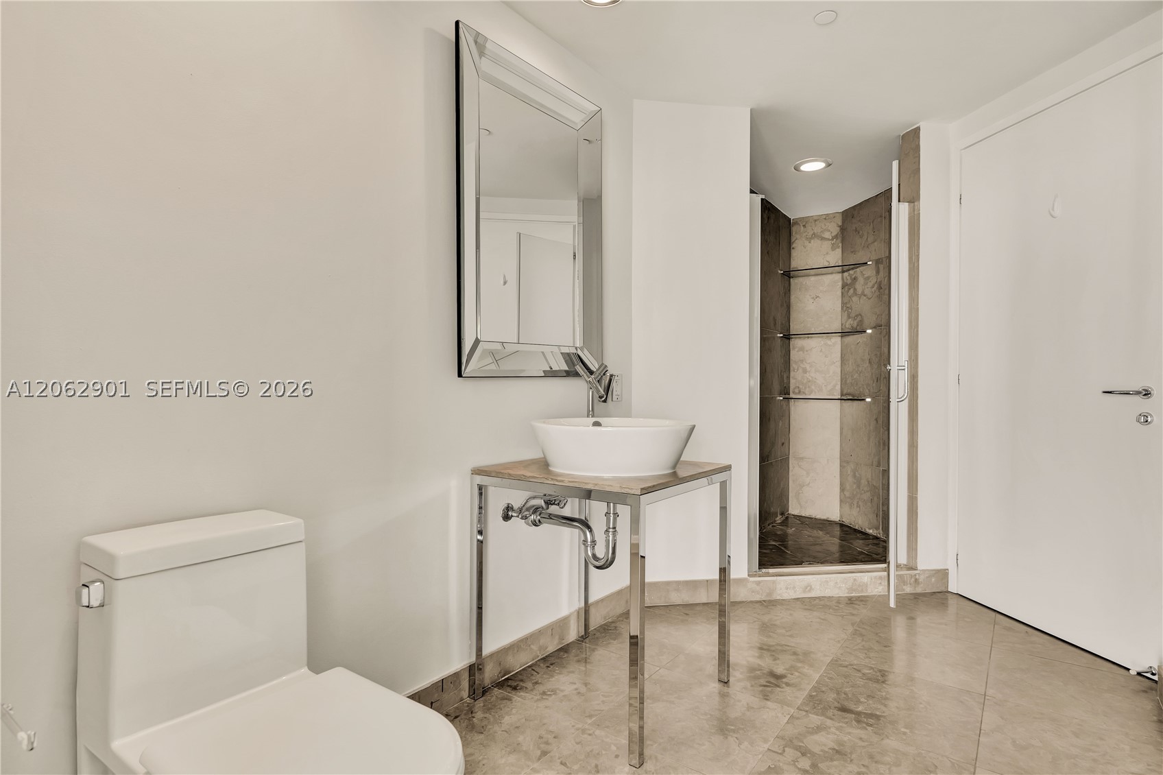 450 Alton Rd #1906, Miami Beach FL 33139