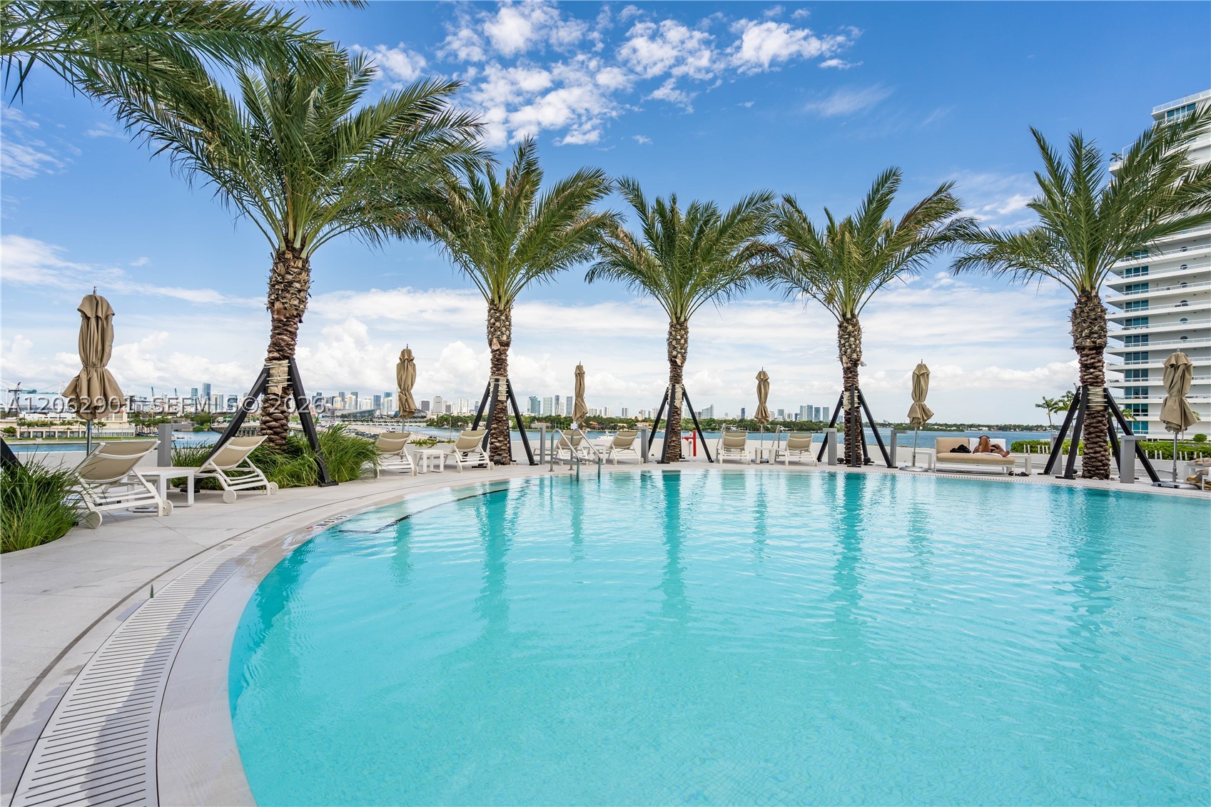 450 Alton Rd #1906, Miami Beach FL 33139