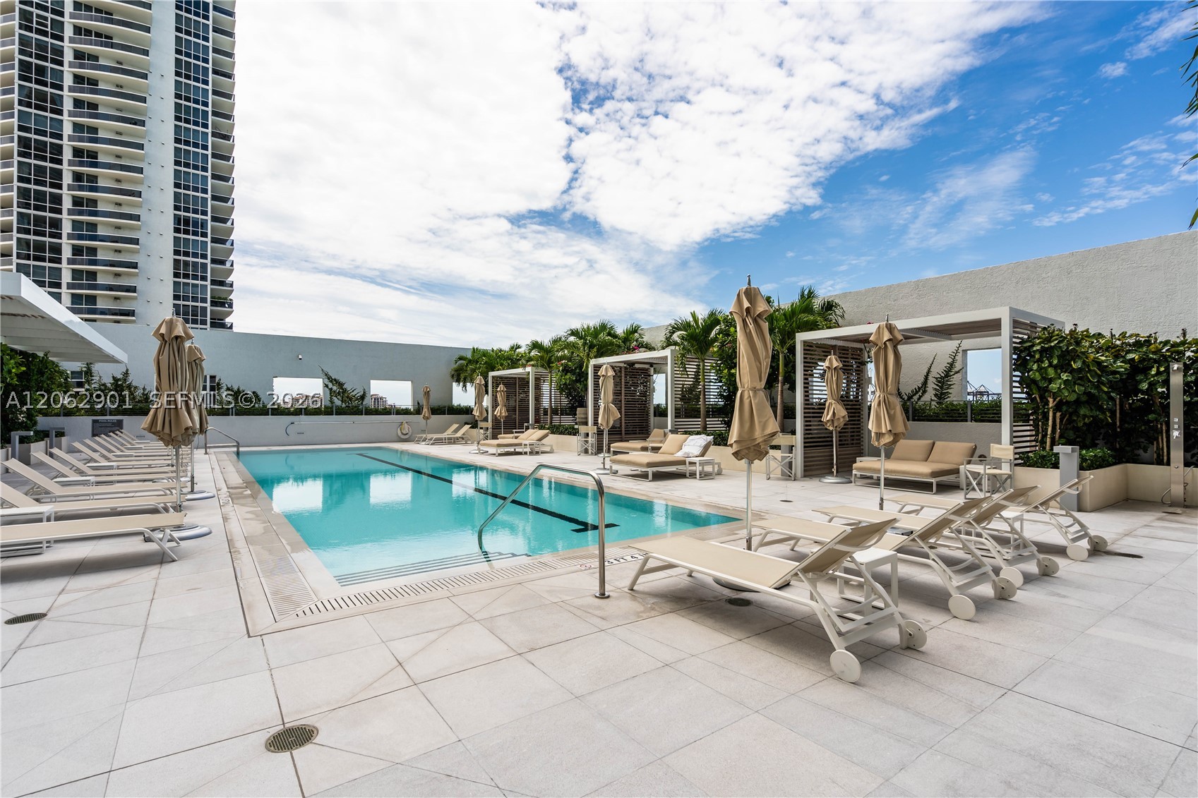 450 Alton Rd #1906, Miami Beach FL 33139