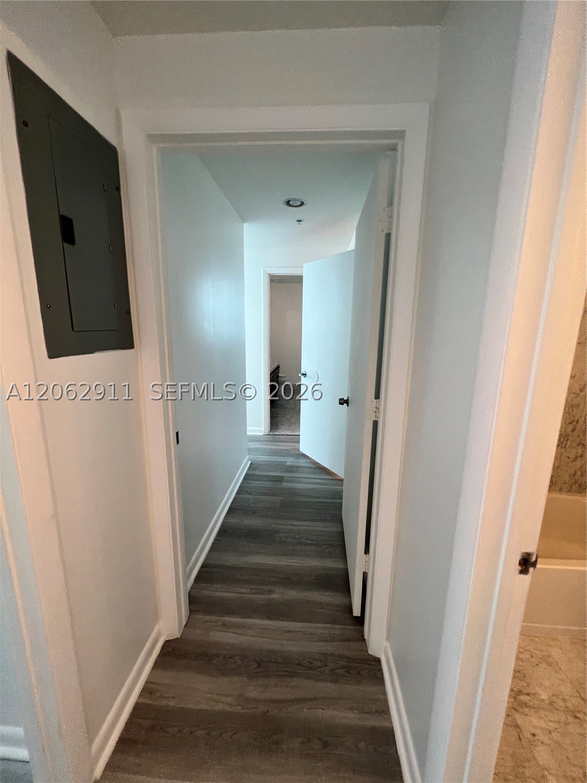 244 Biscayne Blvd #2609, Miami FL 33132