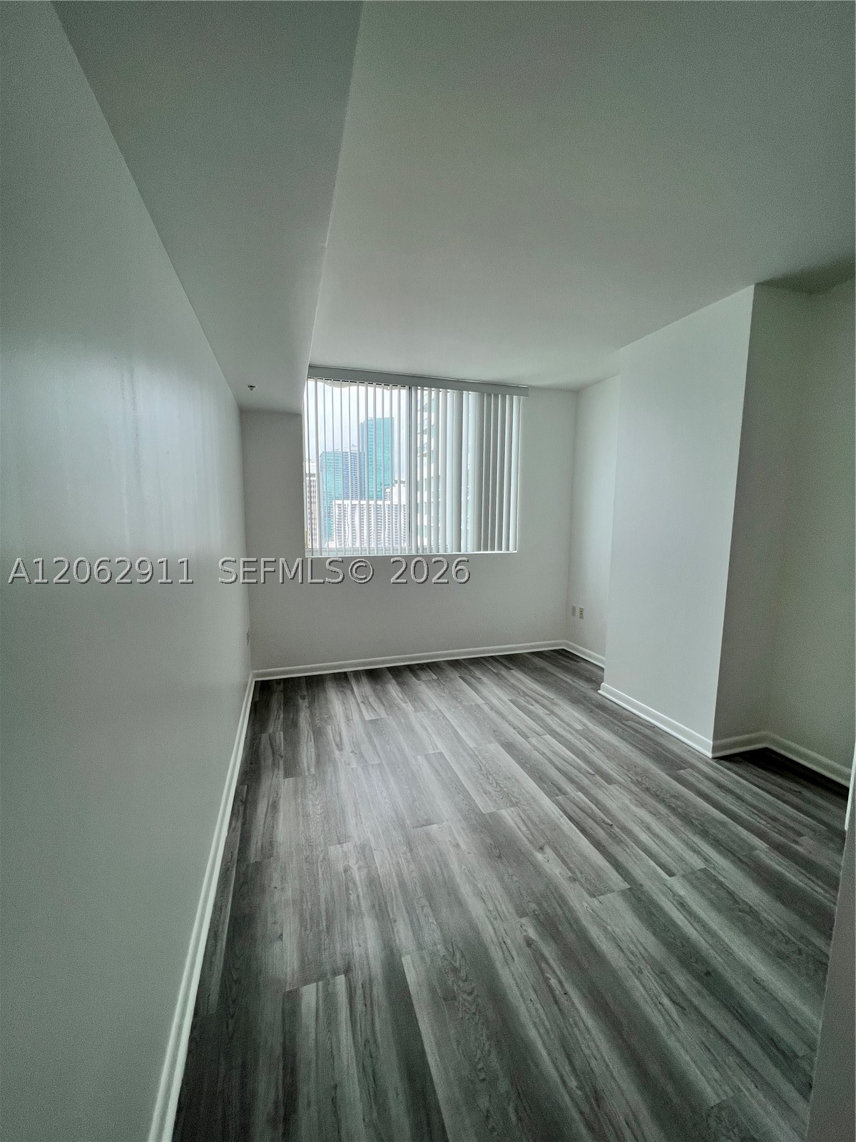 244 Biscayne Blvd #2609, Miami FL 33132