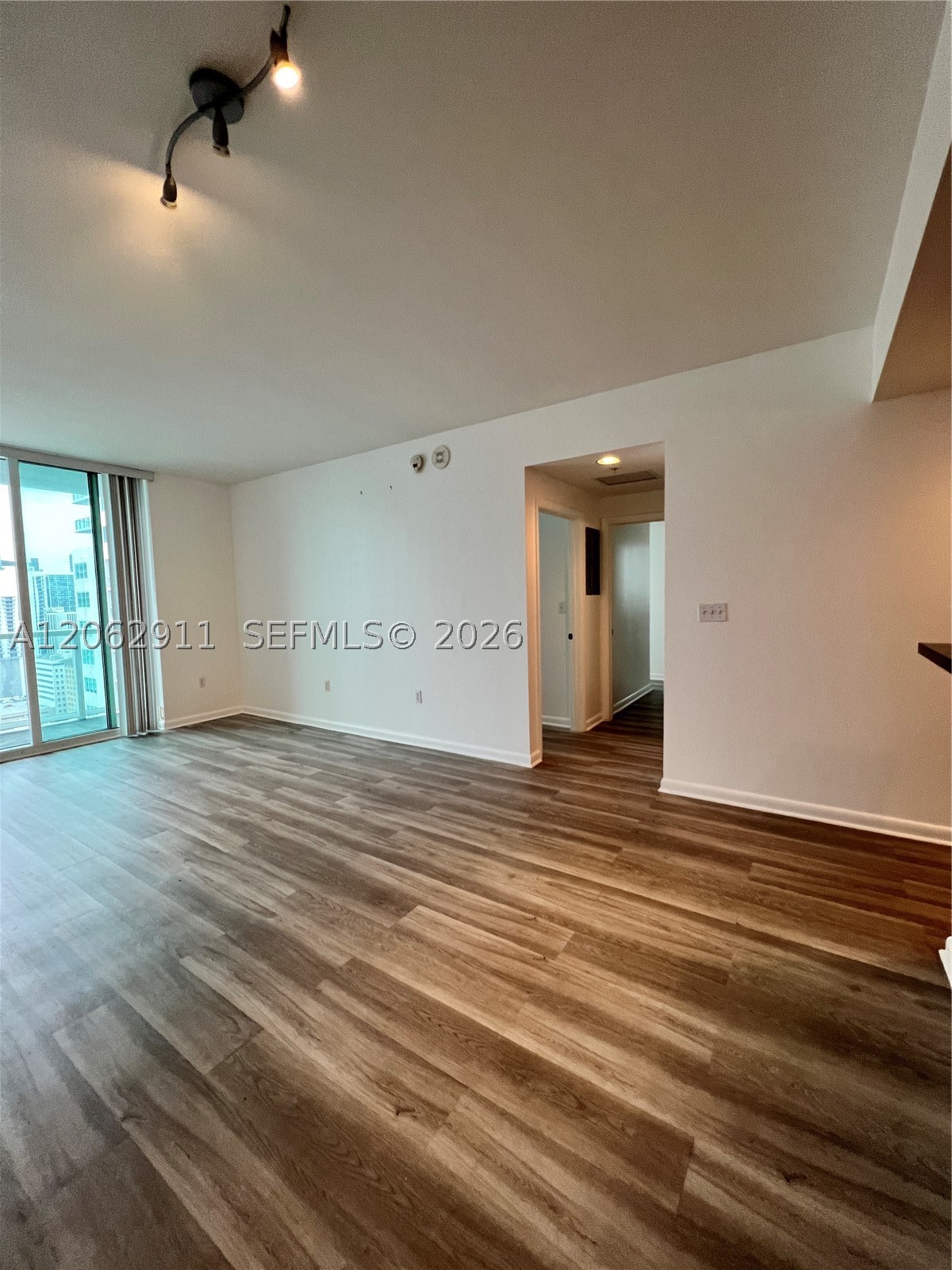 244 Biscayne Blvd #2609, Miami FL 33132