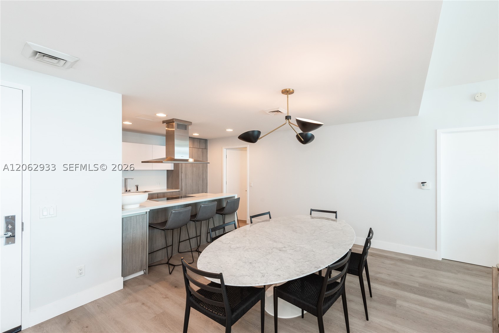 360 Ocean Dr #904S, Key Biscayne FL 33149