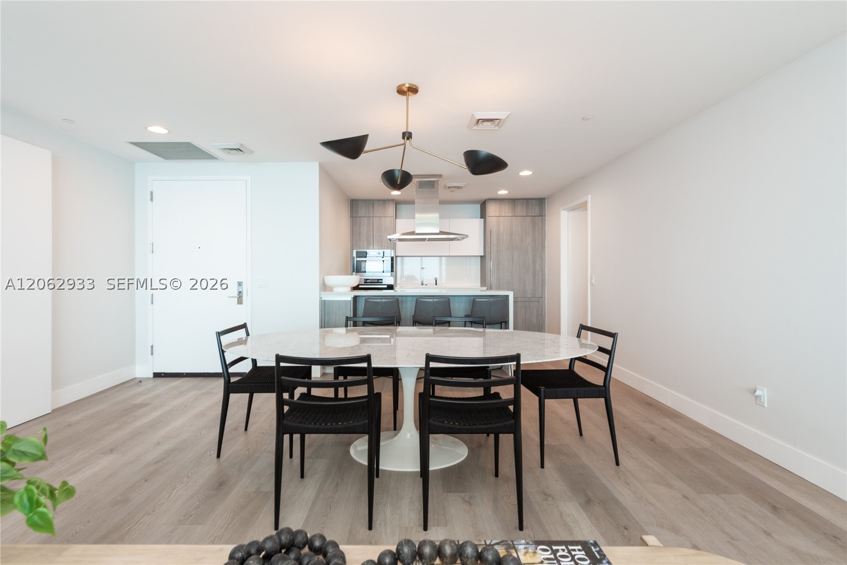 360 Ocean Dr #904S, Key Biscayne FL 33149