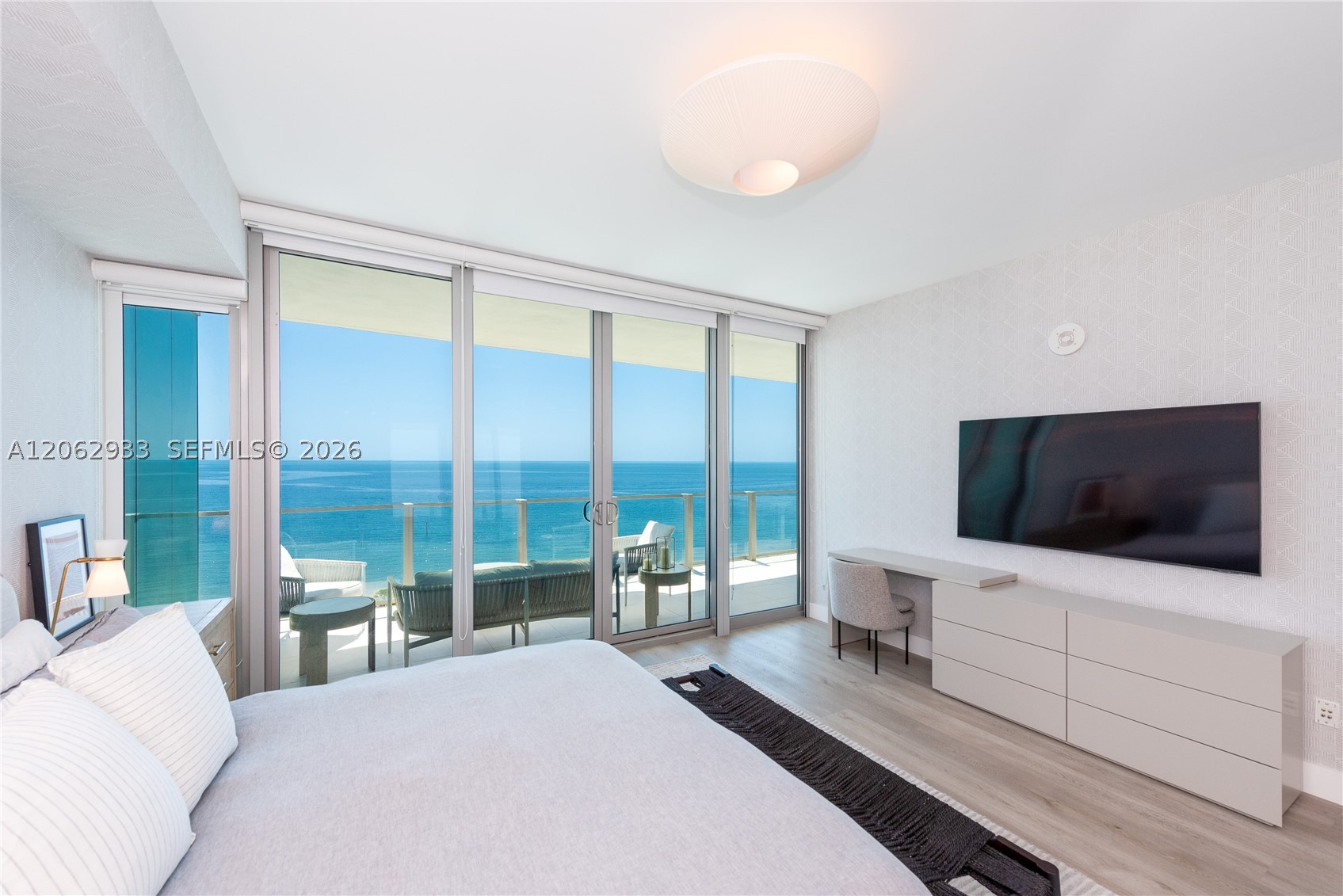360 Ocean Dr #904S, Key Biscayne FL 33149