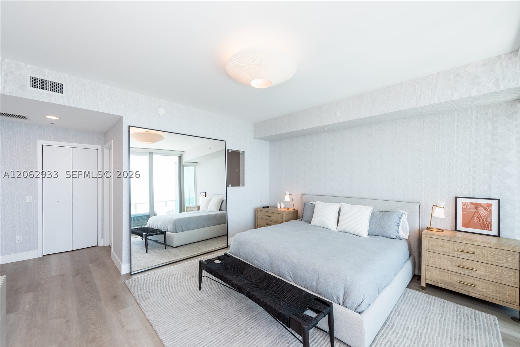 360 Ocean Dr #904S, Key Biscayne FL 33149
