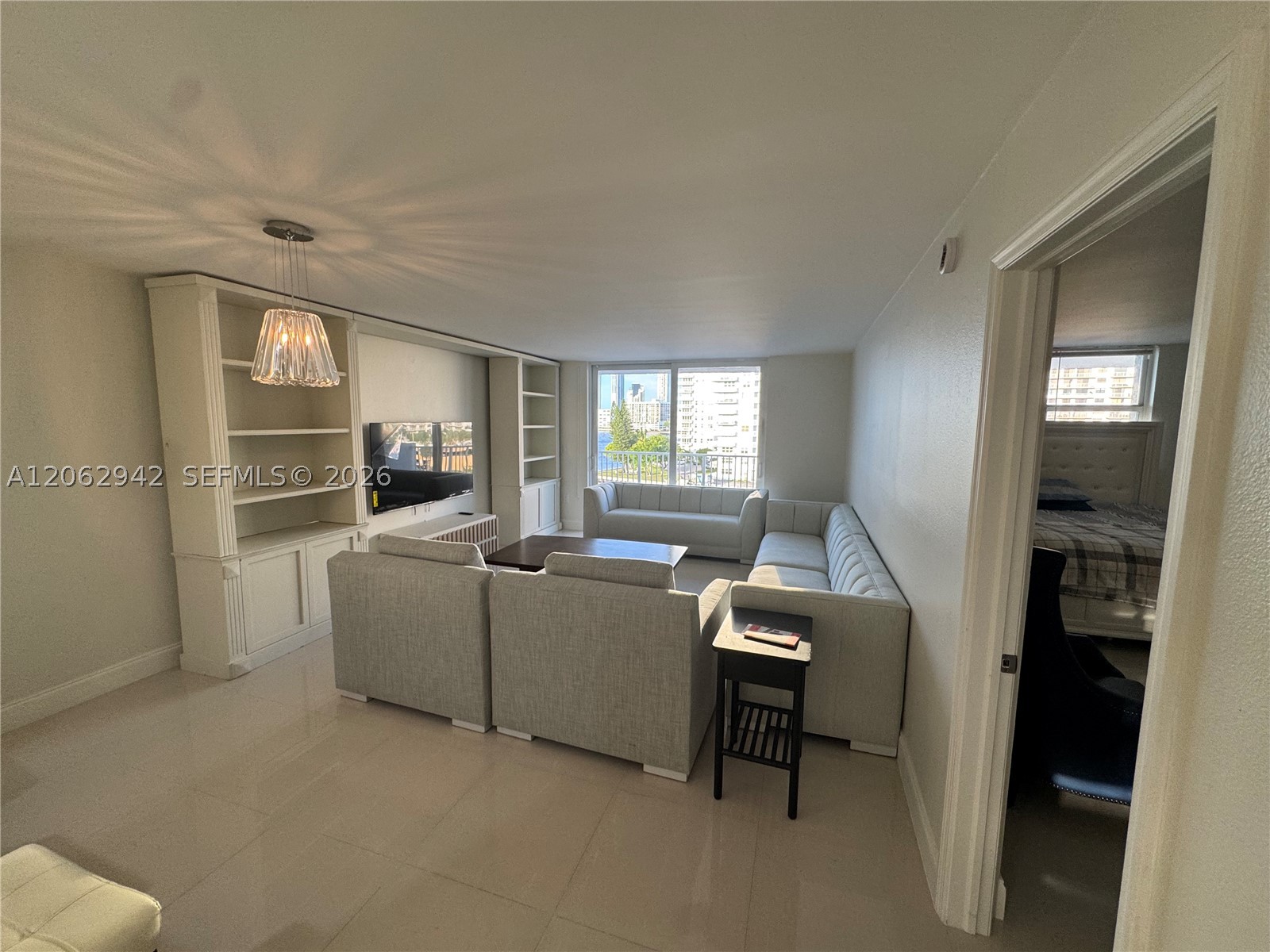 4000 NE 170th St #606, North Miami Beach FL 33160