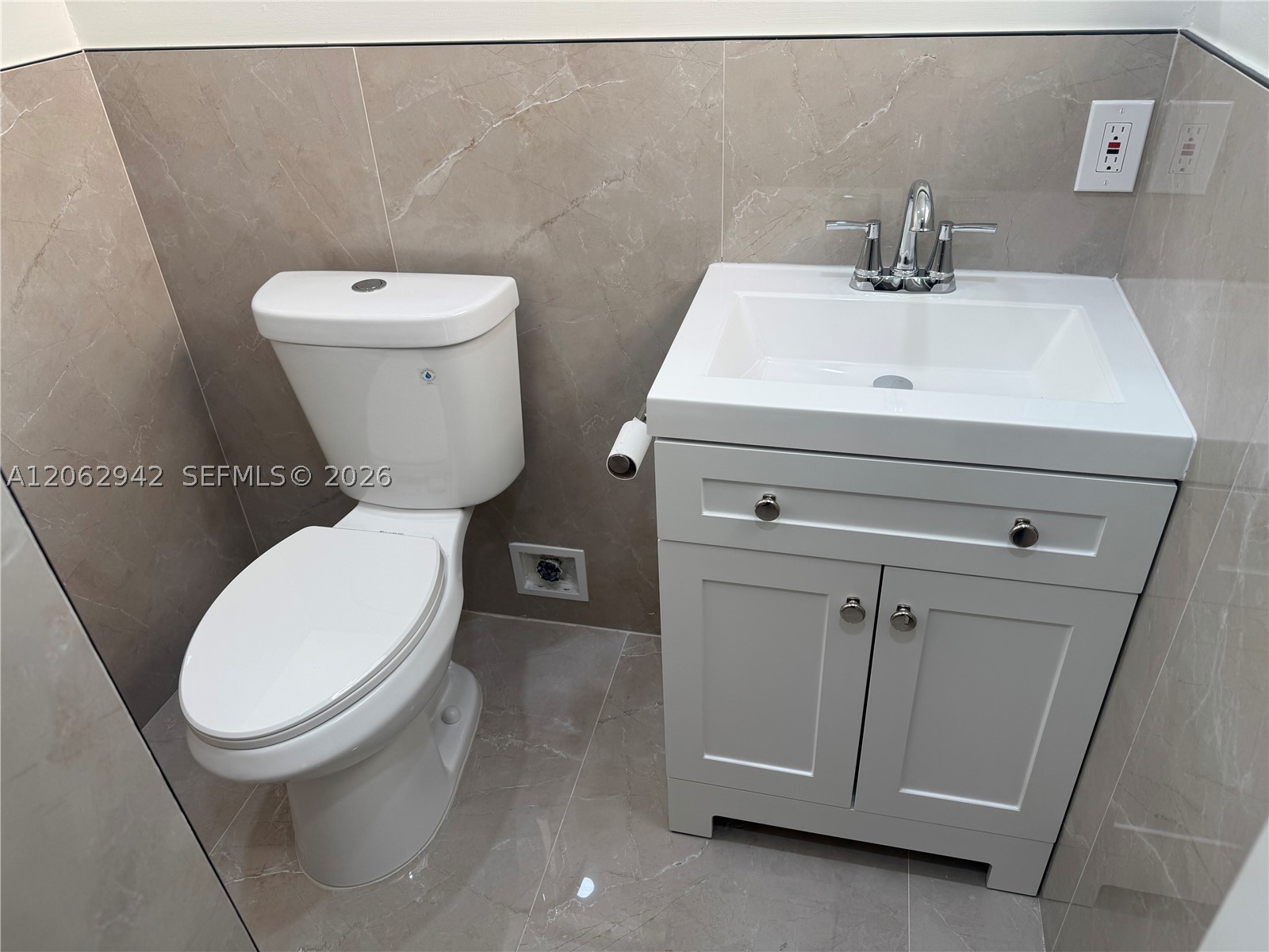 4000 NE 170th St #606, North Miami Beach FL 33160