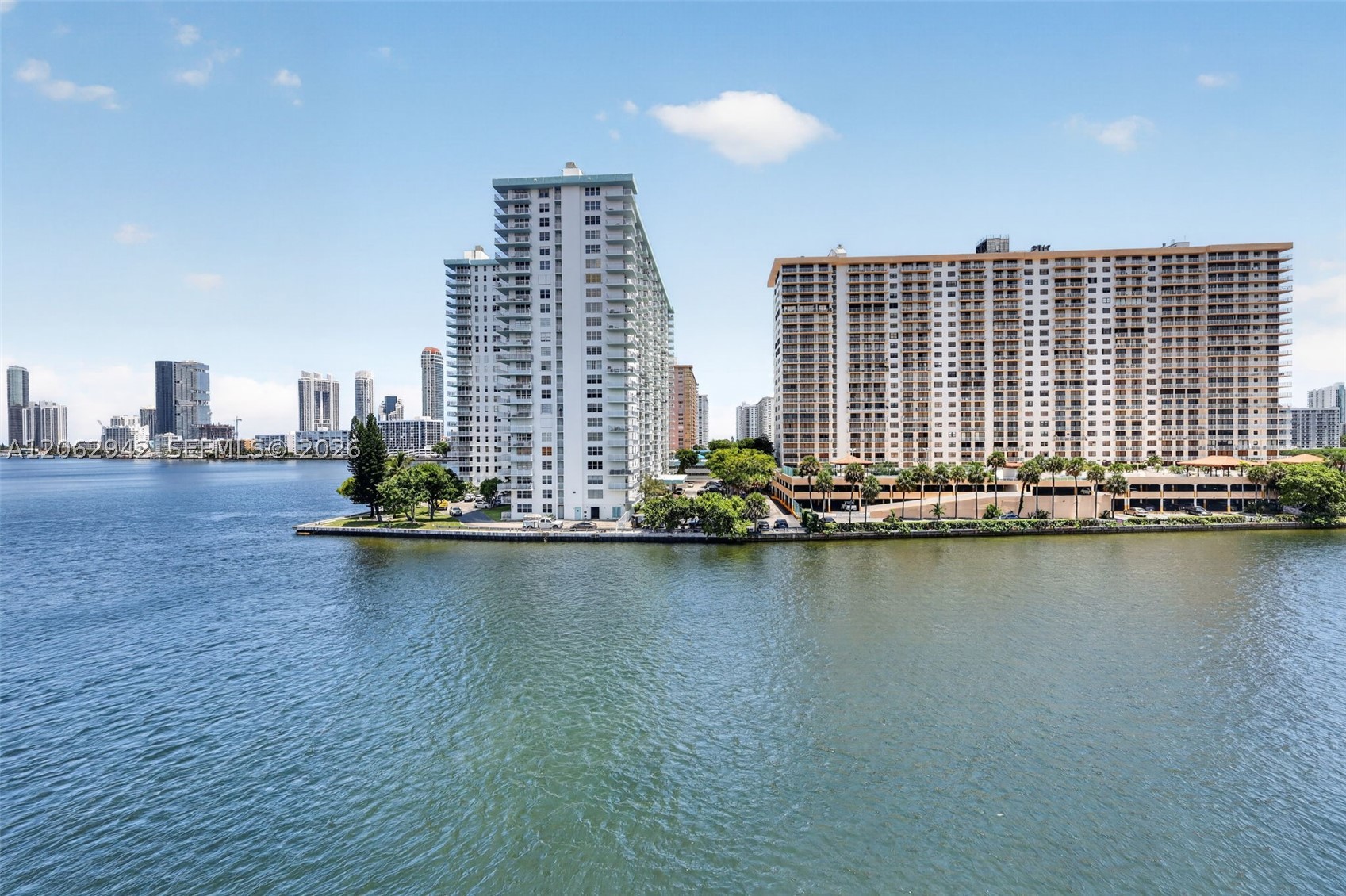 4000 NE 170th St #606, North Miami Beach FL 33160