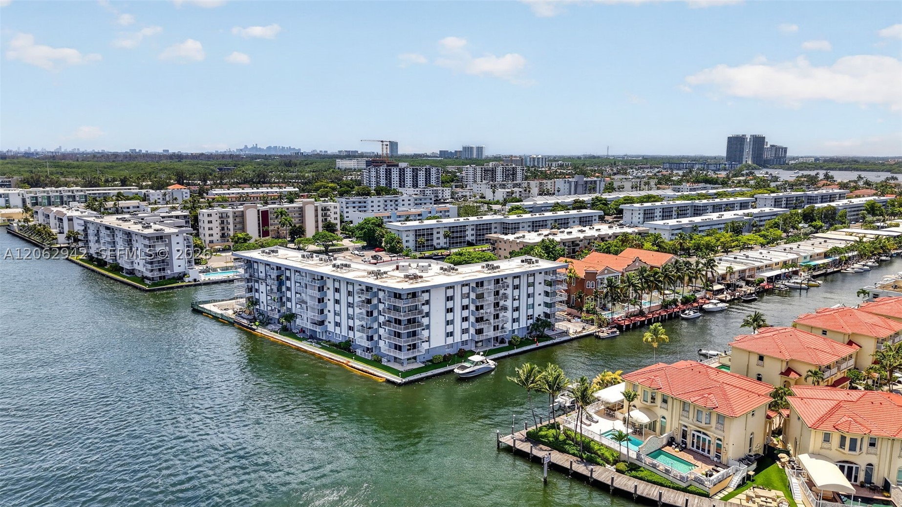 4000 NE 170th St #606, North Miami Beach FL 33160