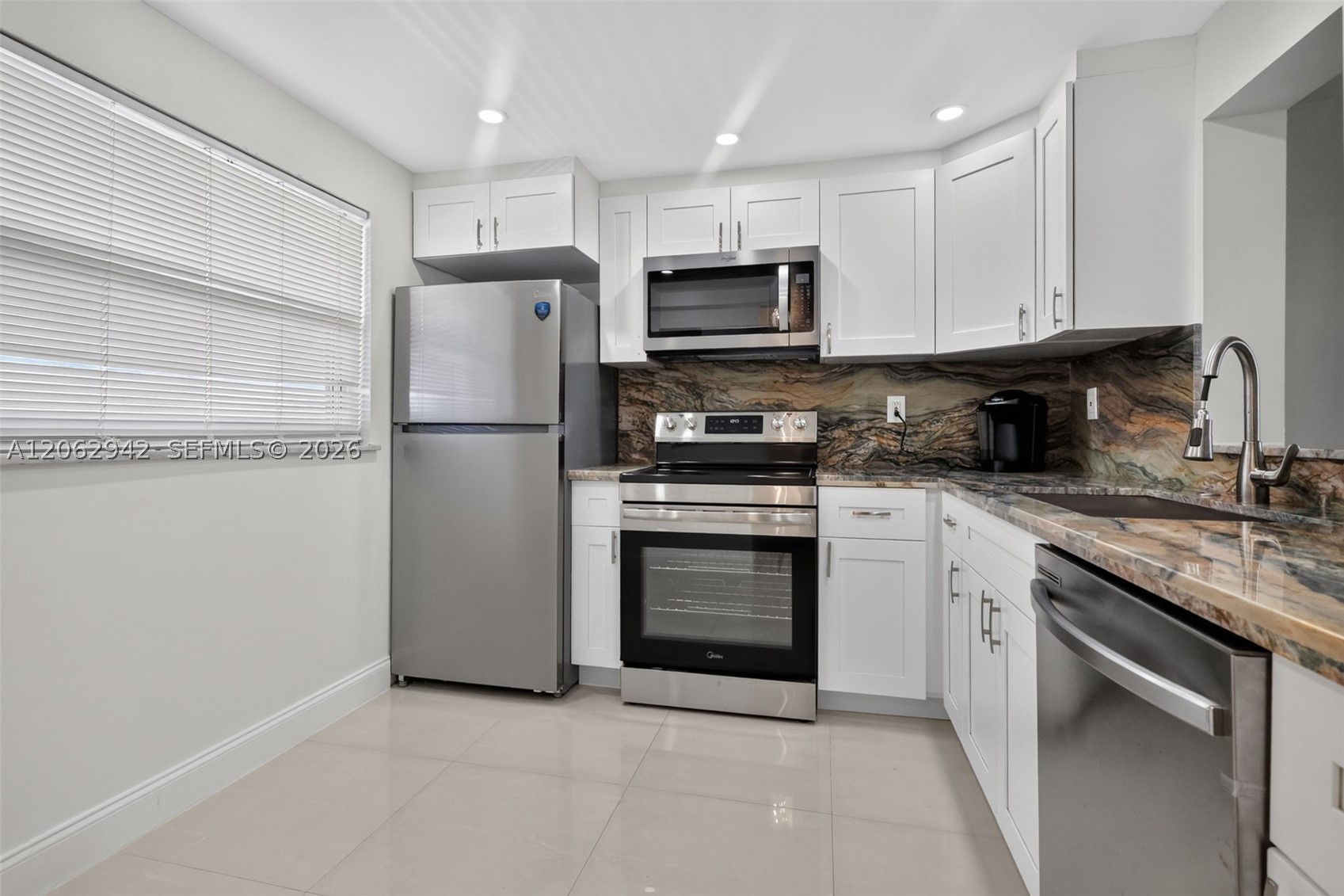 4000 NE 170th St #606, North Miami Beach FL 33160