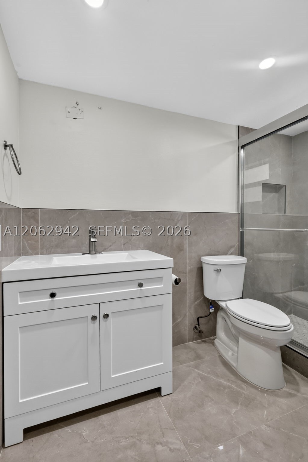 4000 NE 170th St #606, North Miami Beach FL 33160