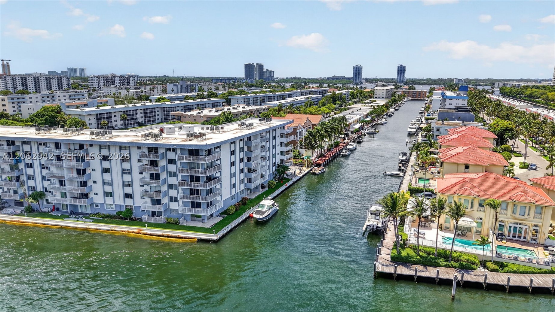 4000 NE 170th St #606, North Miami Beach FL 33160