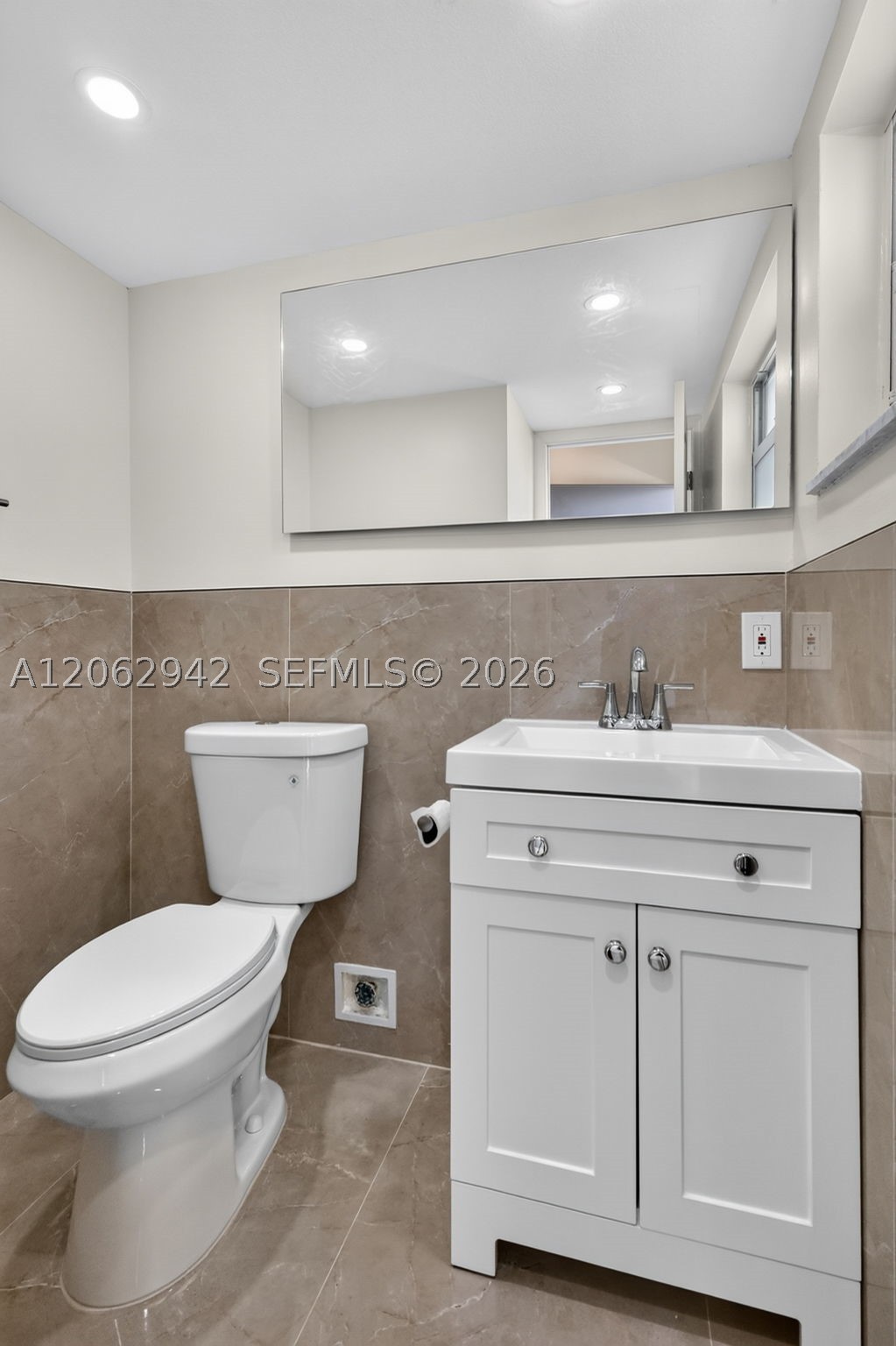 4000 NE 170th St #606, North Miami Beach FL 33160