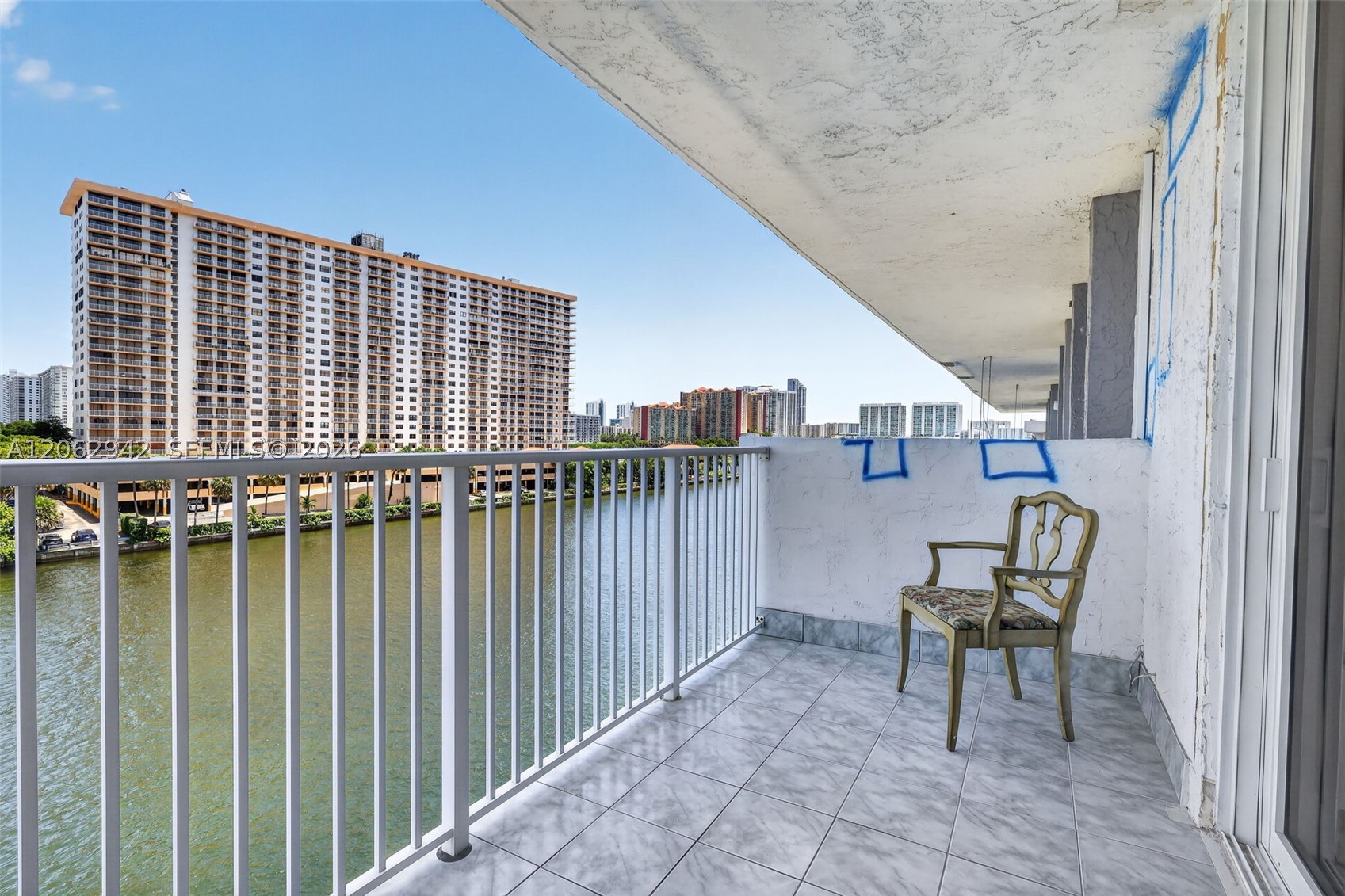 4000 NE 170th St #606, North Miami Beach FL 33160