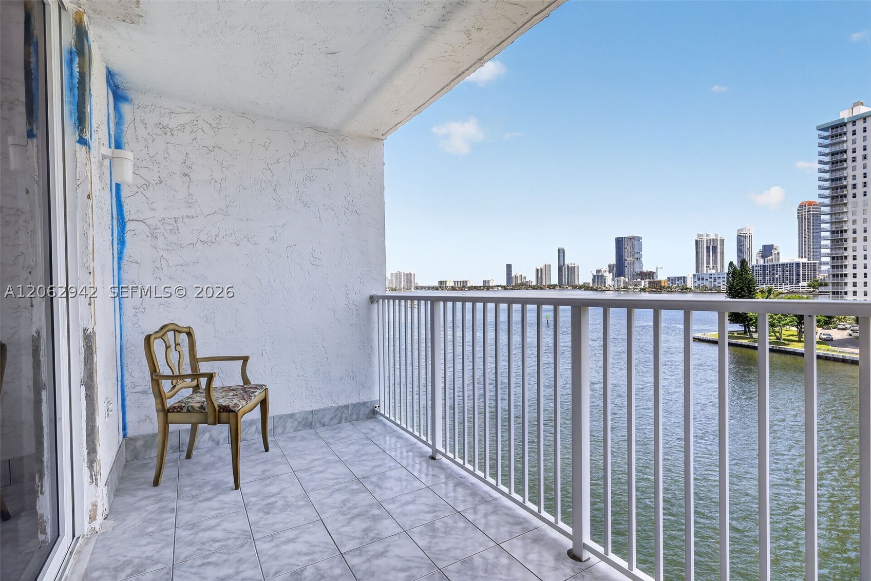 4000 NE 170th St #606, North Miami Beach FL 33160