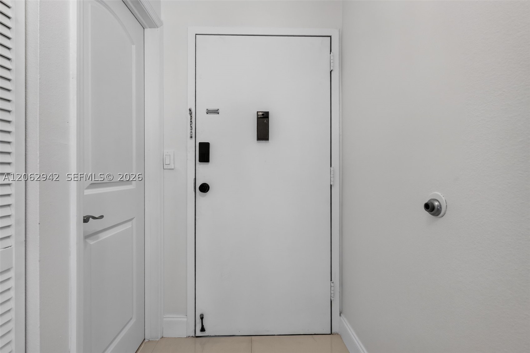 4000 NE 170th St #606, North Miami Beach FL 33160
