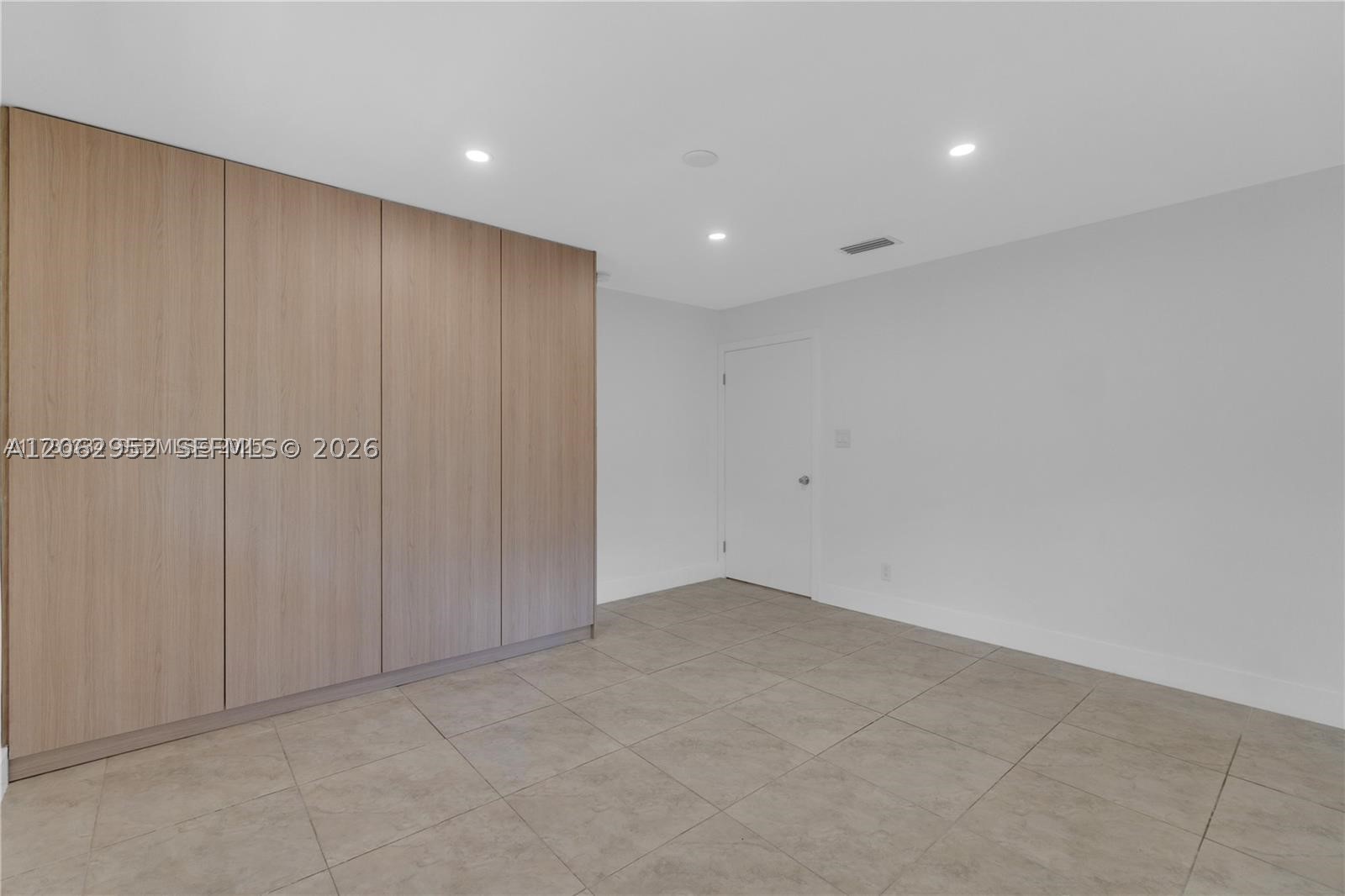 806 NE 4th St #., Hallandale Beach FL 33009