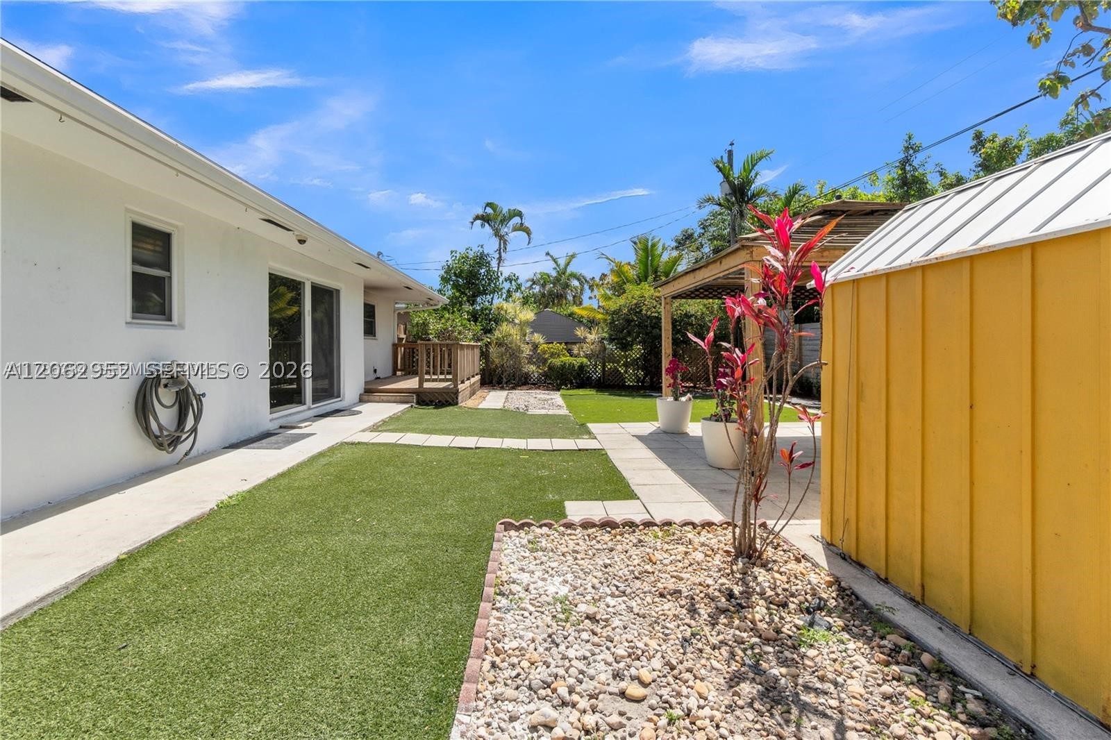 806 NE 4th St #., Hallandale Beach FL 33009