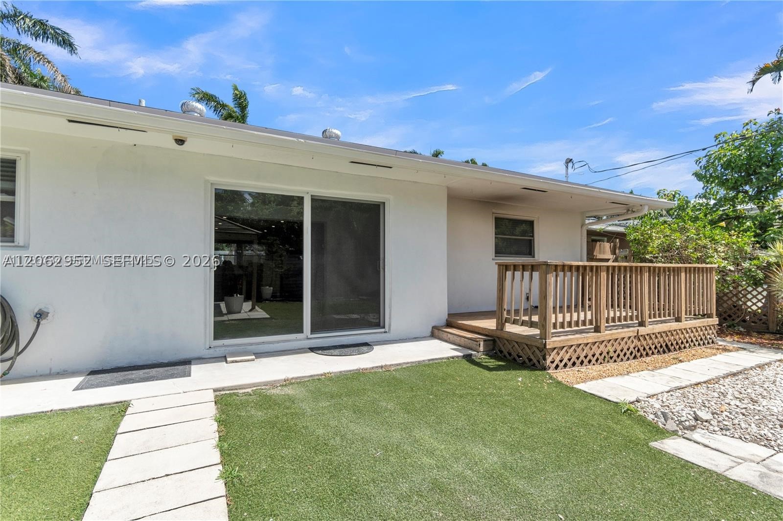 806 NE 4th St #., Hallandale Beach FL 33009
