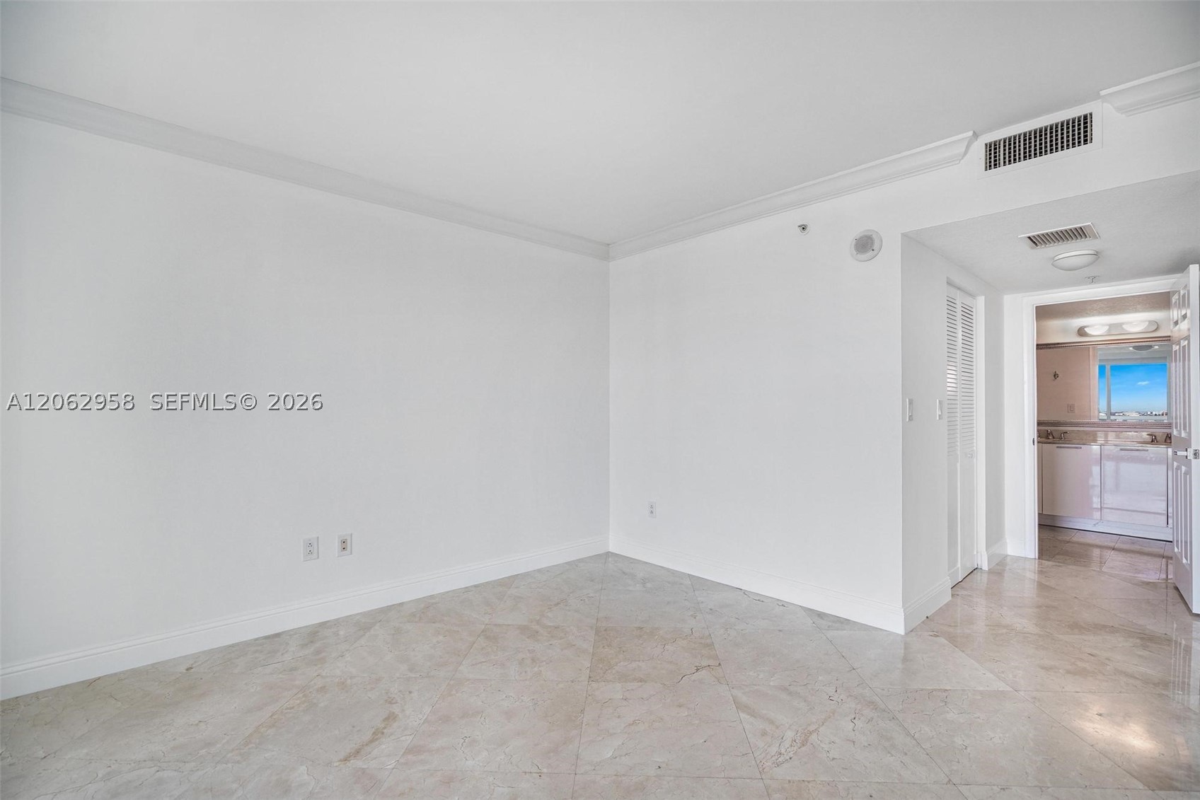 1800 N Bayshore Dr #2410, Miami FL 33132