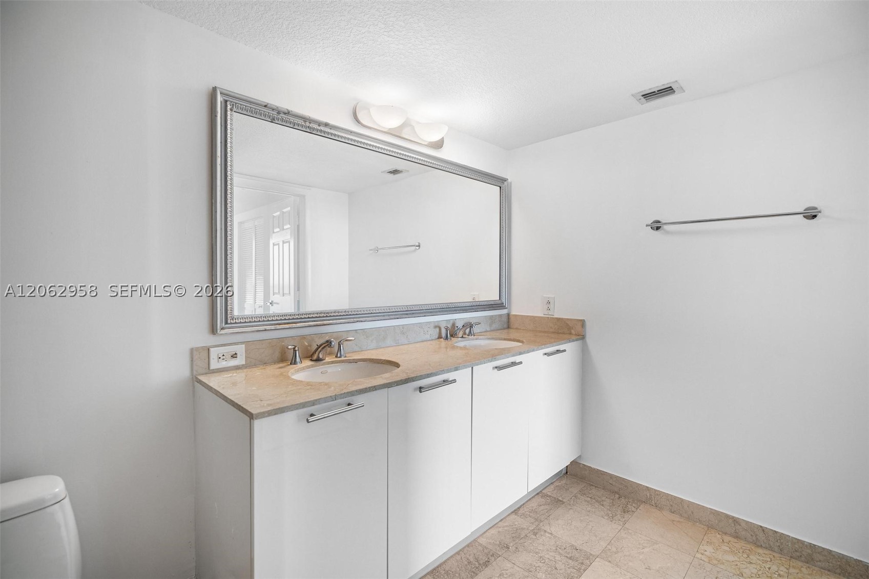 1800 N Bayshore Dr #2410, Miami FL 33132