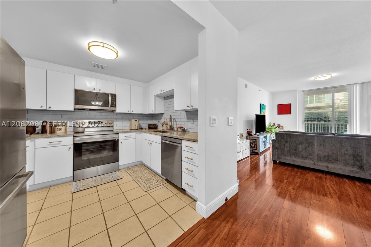 1250 S Miami Ave #2106, Miami FL 33130