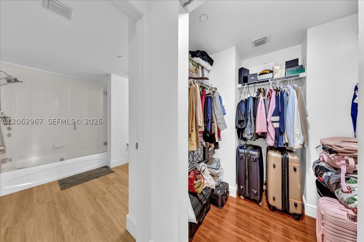 1250 S Miami Ave #2106, Miami FL 33130