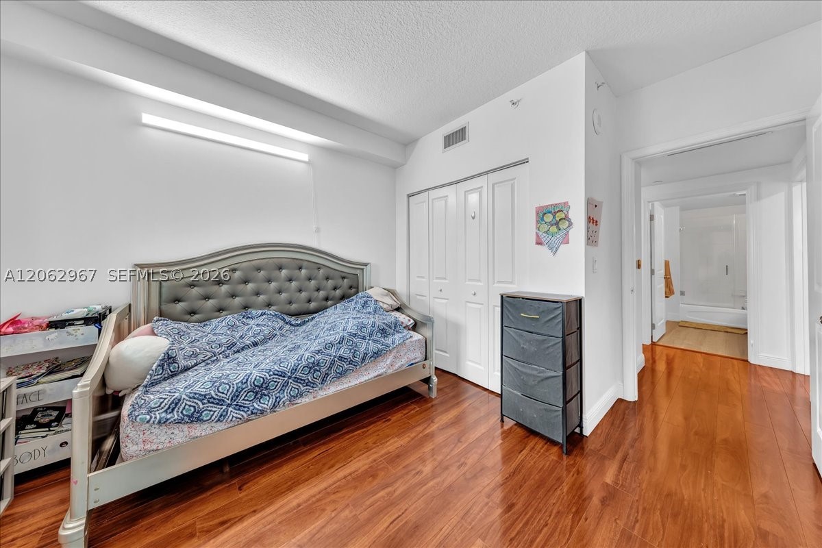 1250 S Miami Ave #2106, Miami FL 33130