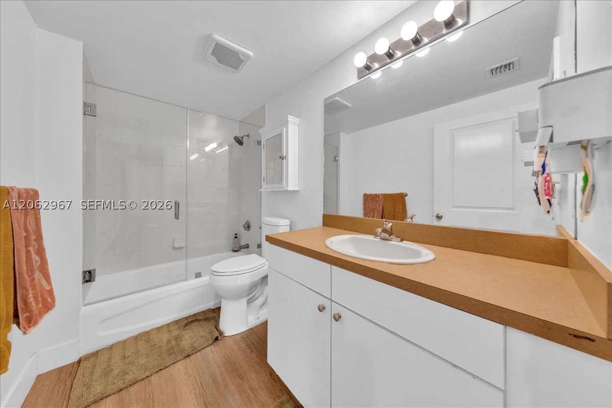 1250 S Miami Ave #2106, Miami FL 33130