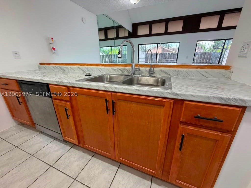4045 SW 68th Way #5-I, Miramar FL 33023