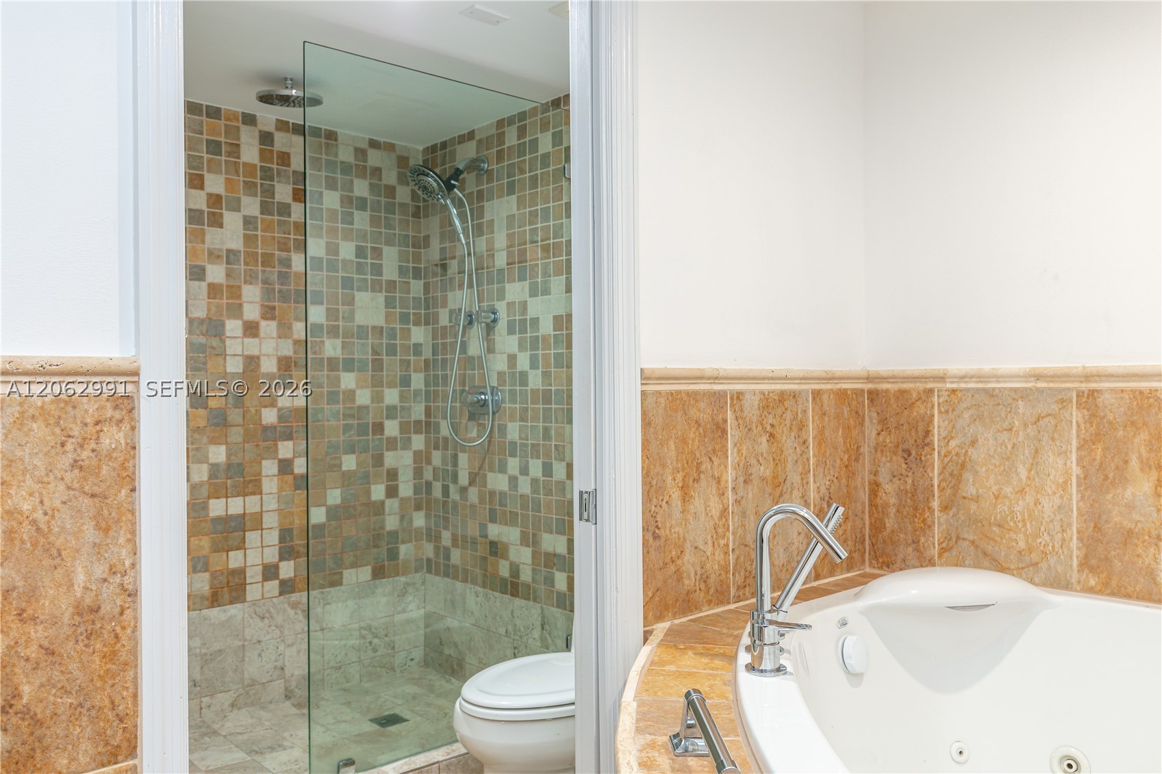 3500 Mystic Pointe Dr #3702, Aventura FL 33180