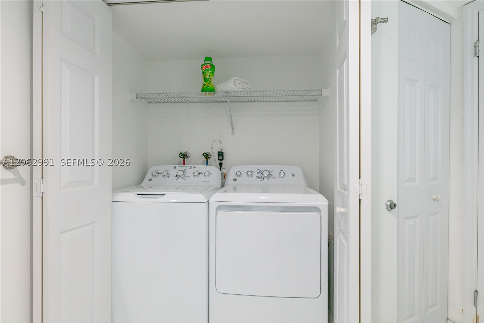3500 Mystic Pointe Dr #3702, Aventura FL 33180