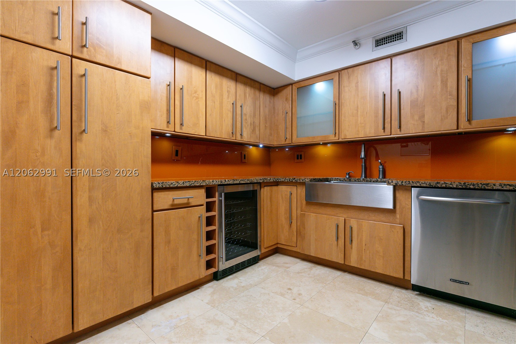 3500 Mystic Pointe Dr #3702, Aventura FL 33180