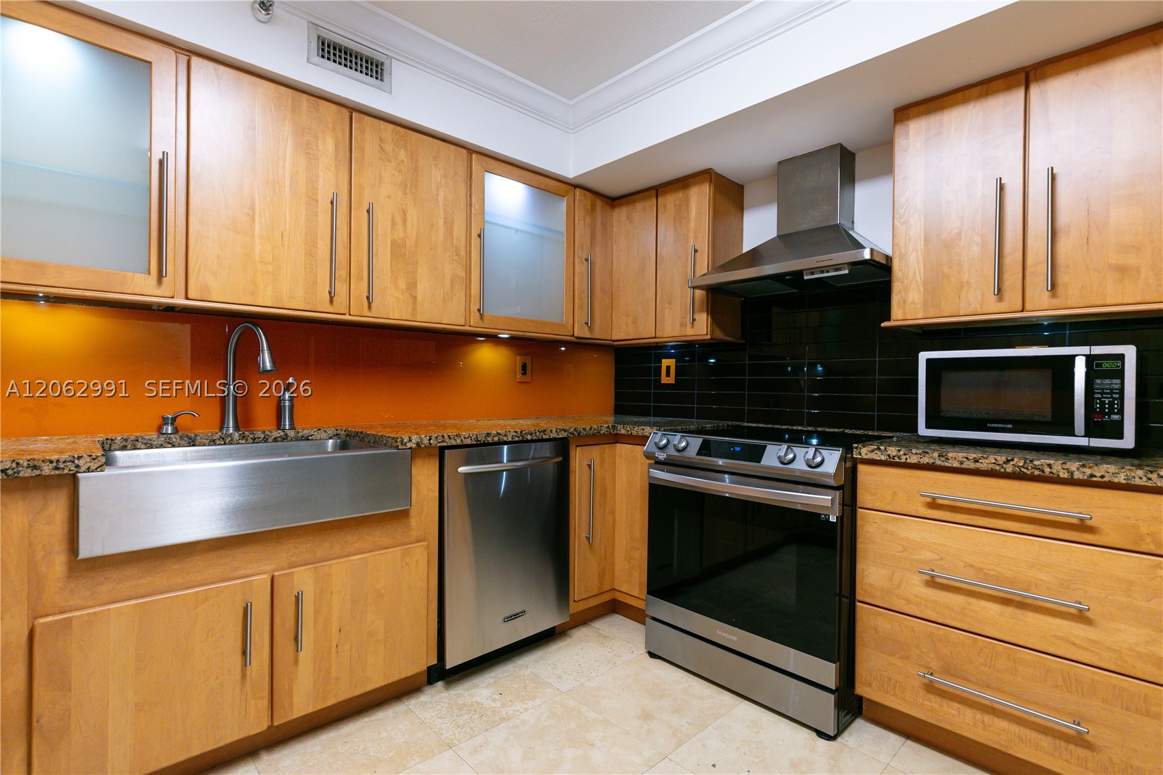 3500 Mystic Pointe Dr #3702, Aventura FL 33180