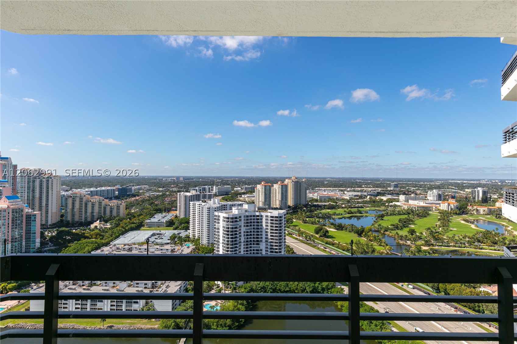 3500 Mystic Pointe Dr #3702, Aventura FL 33180