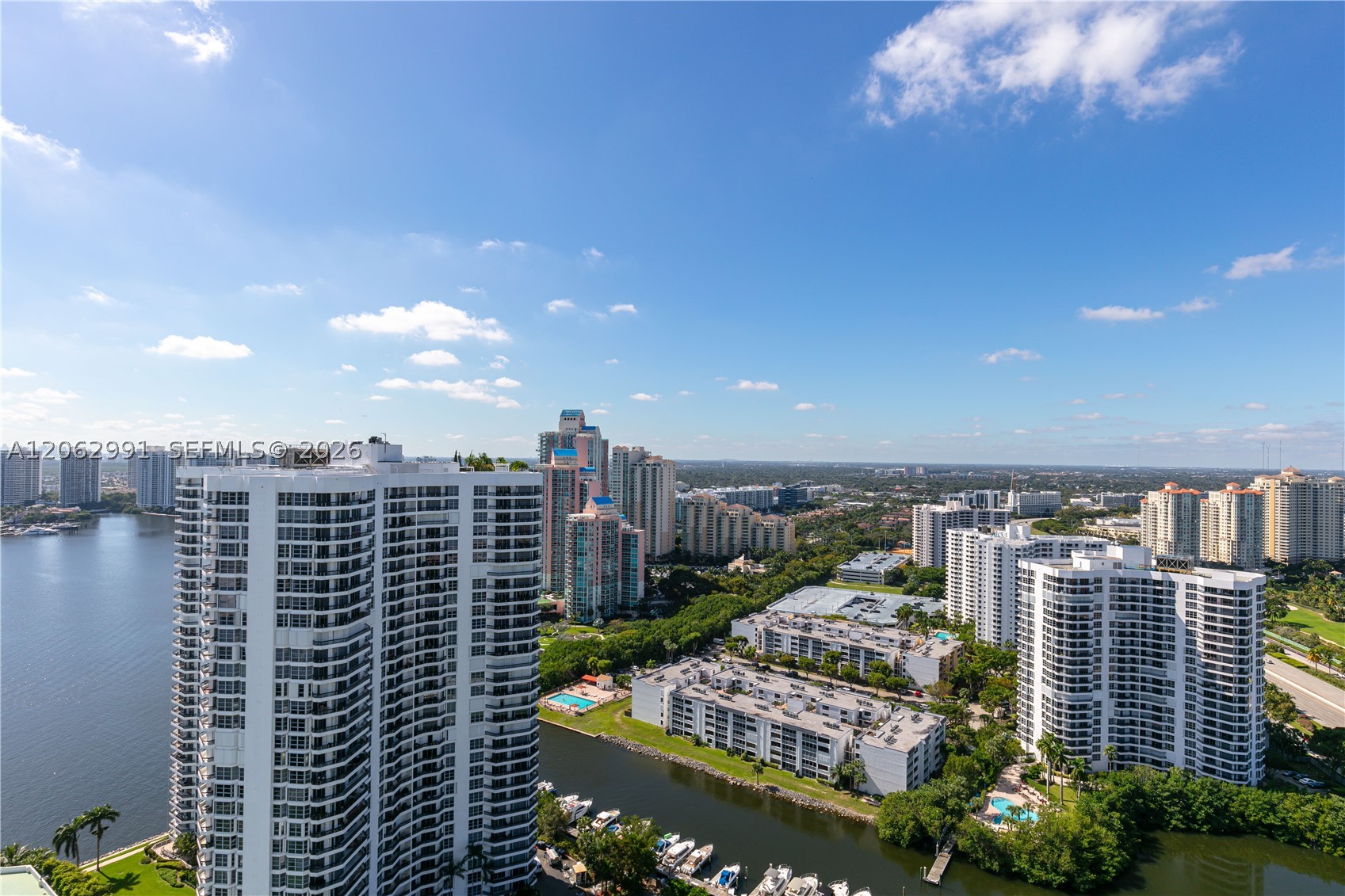 3500 Mystic Pointe Dr #3702, Aventura FL 33180