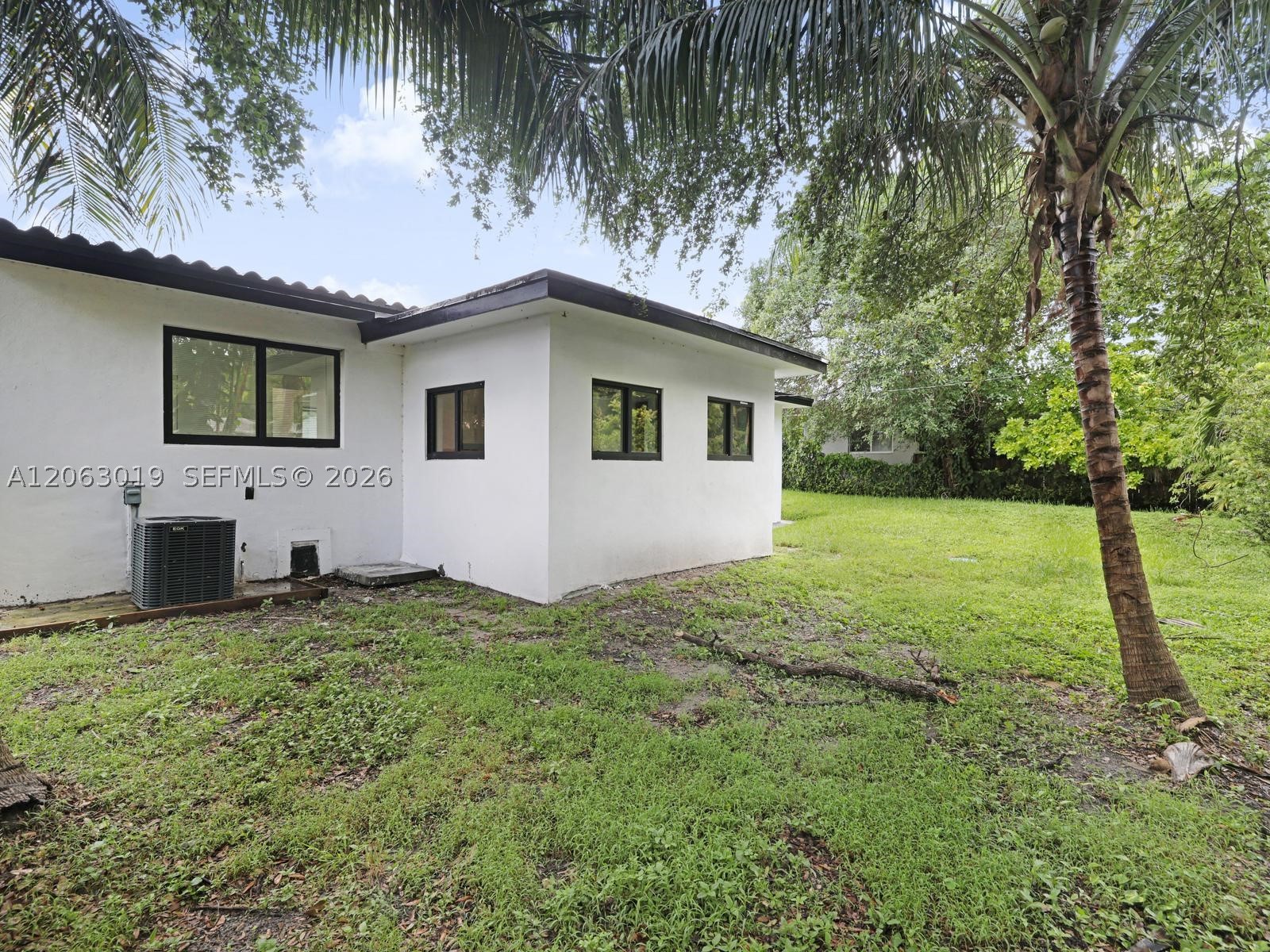 8635 N Miami Ave, El Portal FL 33150