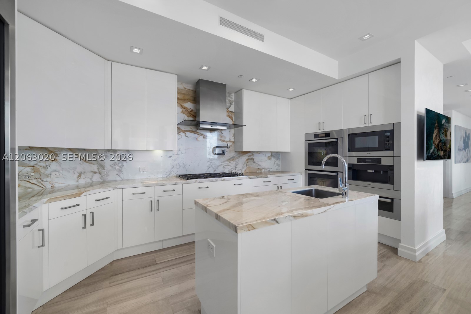 17749 Collins Ave #601, Sunny Isles Beach FL 33160