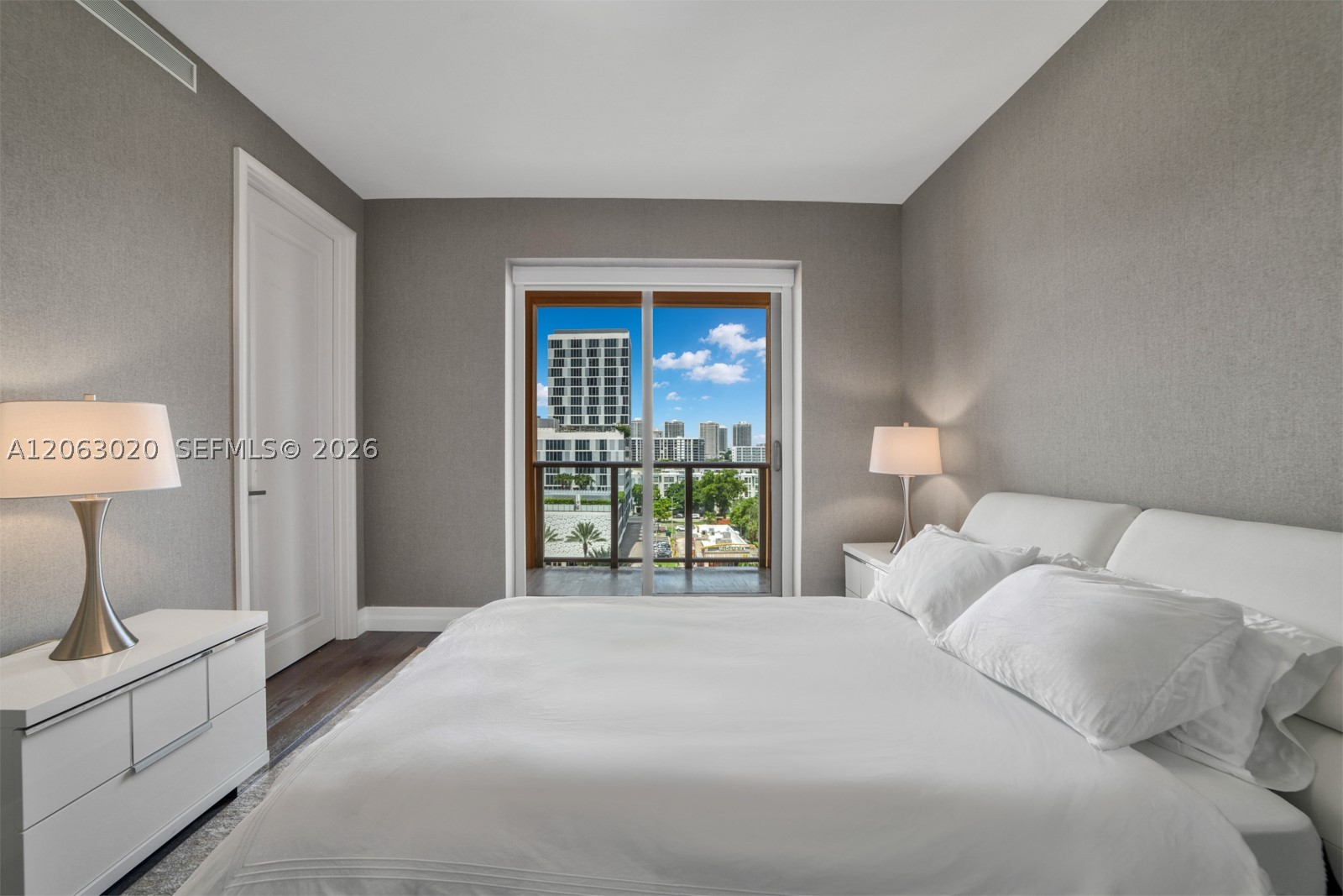 17749 Collins Ave #601, Sunny Isles Beach FL 33160