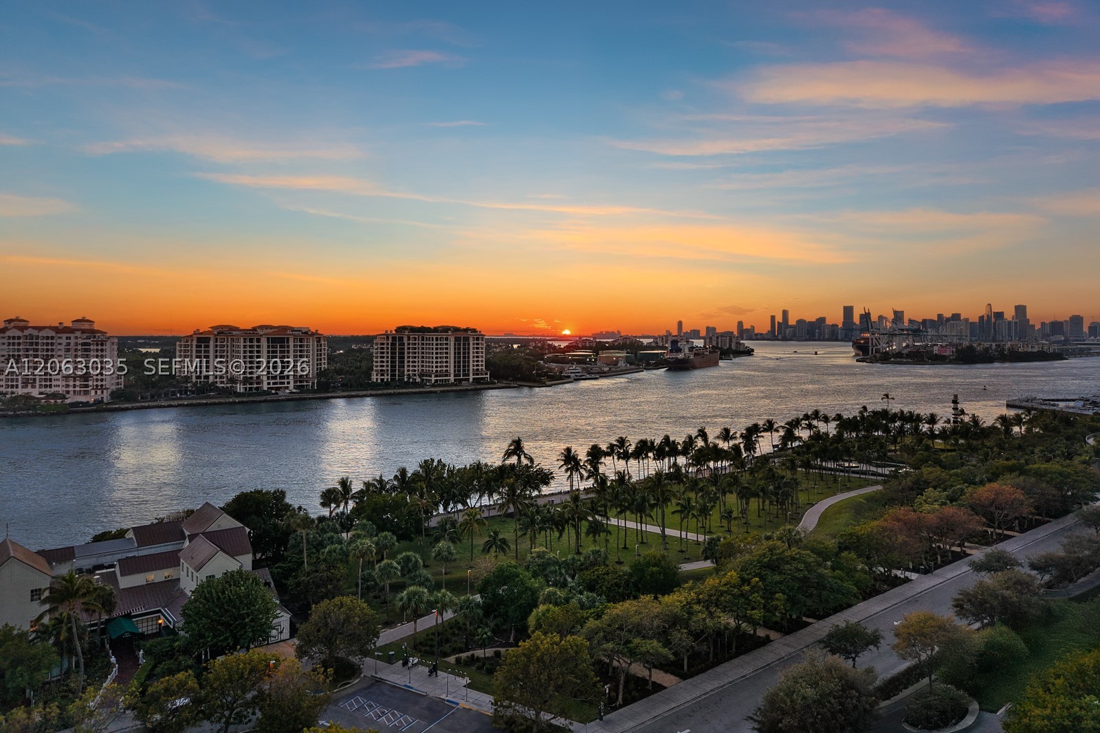 100 S Pointe Dr #1201/1202, Miami Beach FL 33139